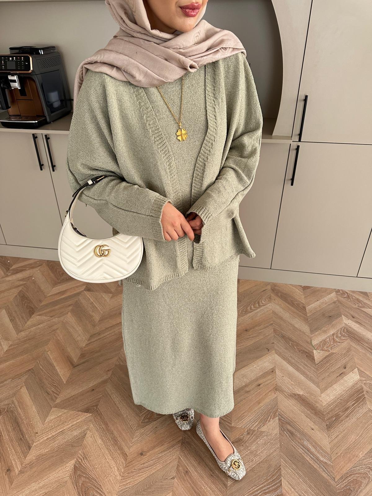 İç Elbiseli Hırkalı Triko Takım Çağla