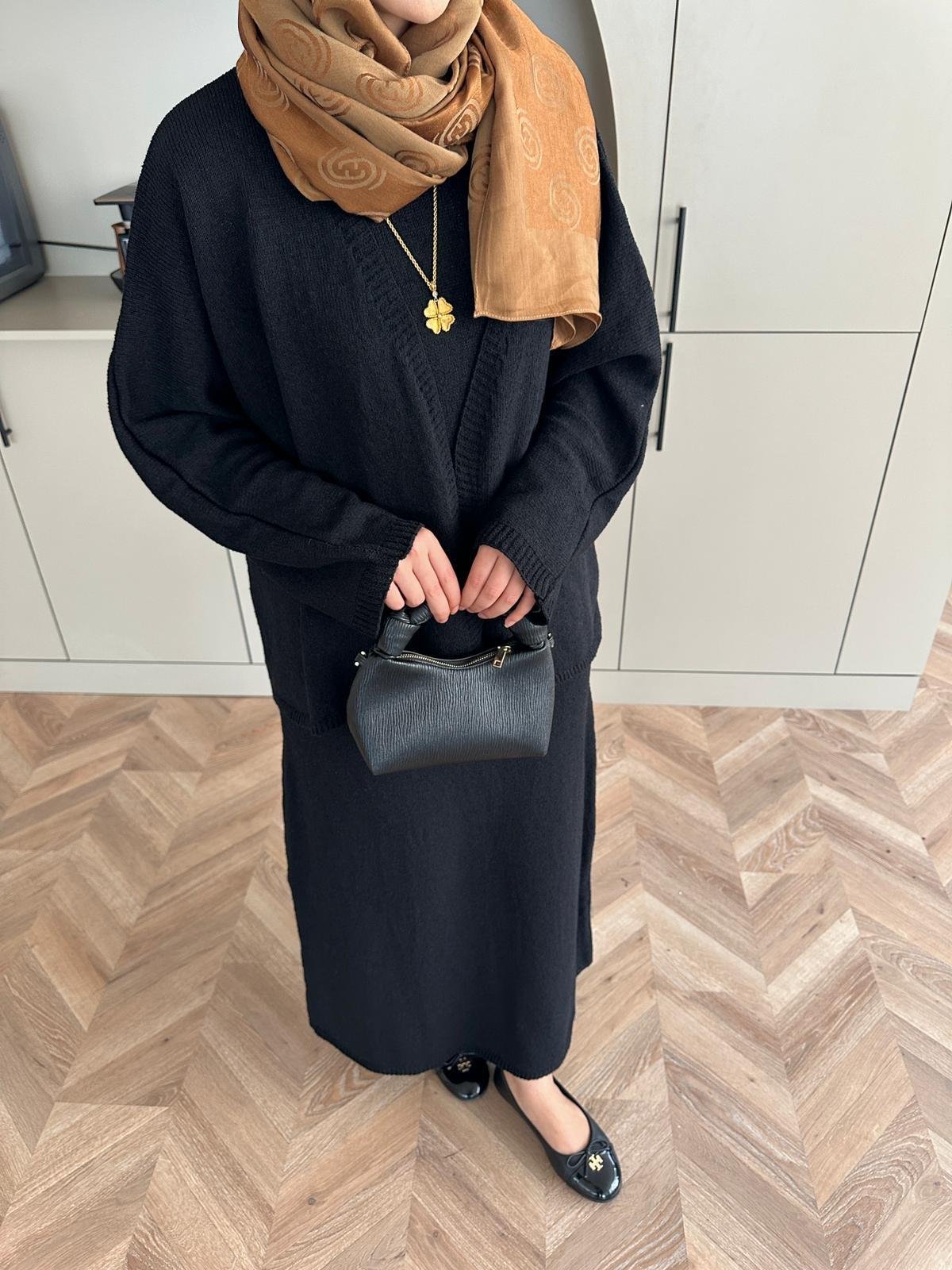 İç Elbiseli Hırkalı Triko Takım Siyah