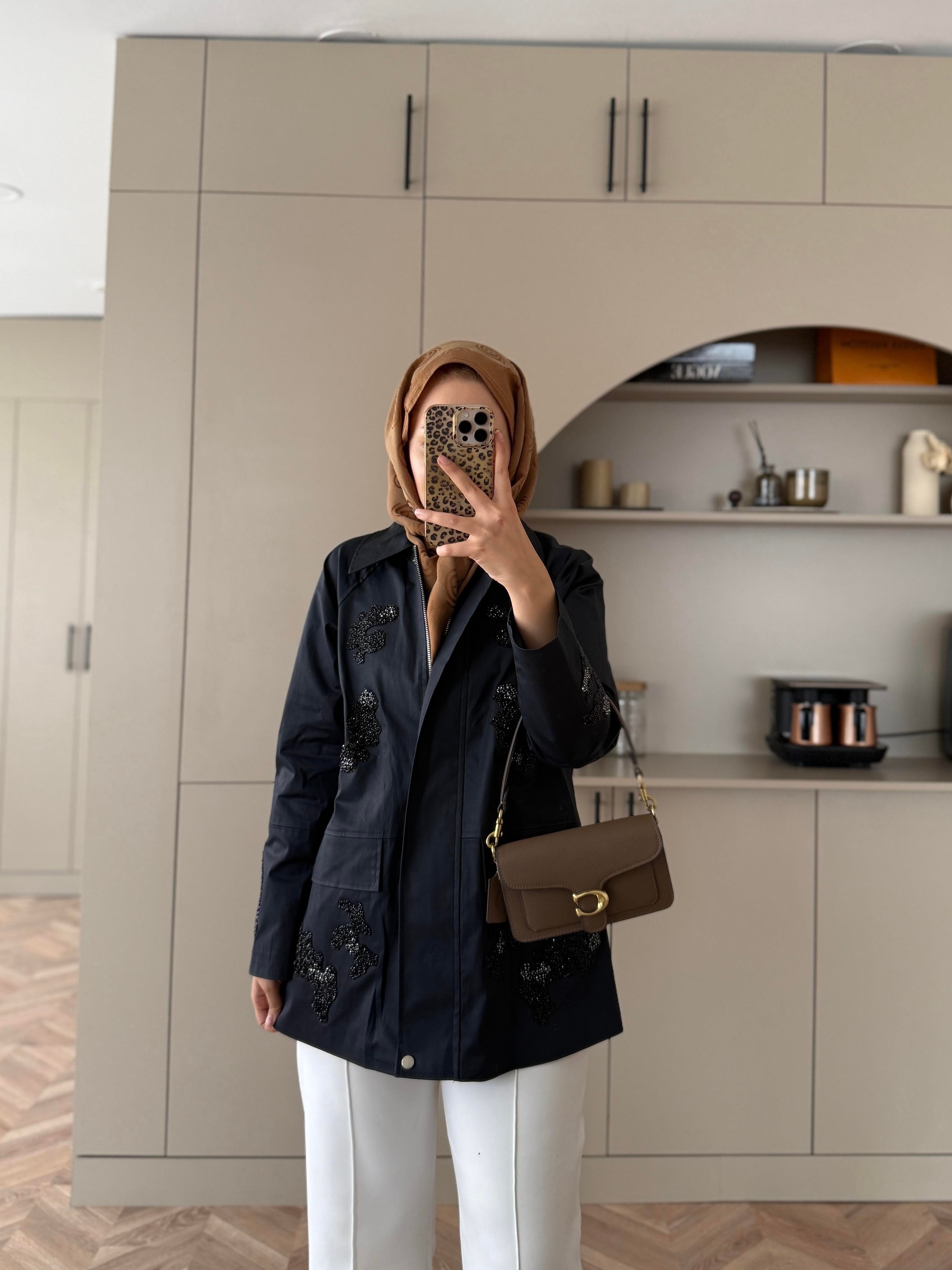 İşlemeli Ceket Lacivert