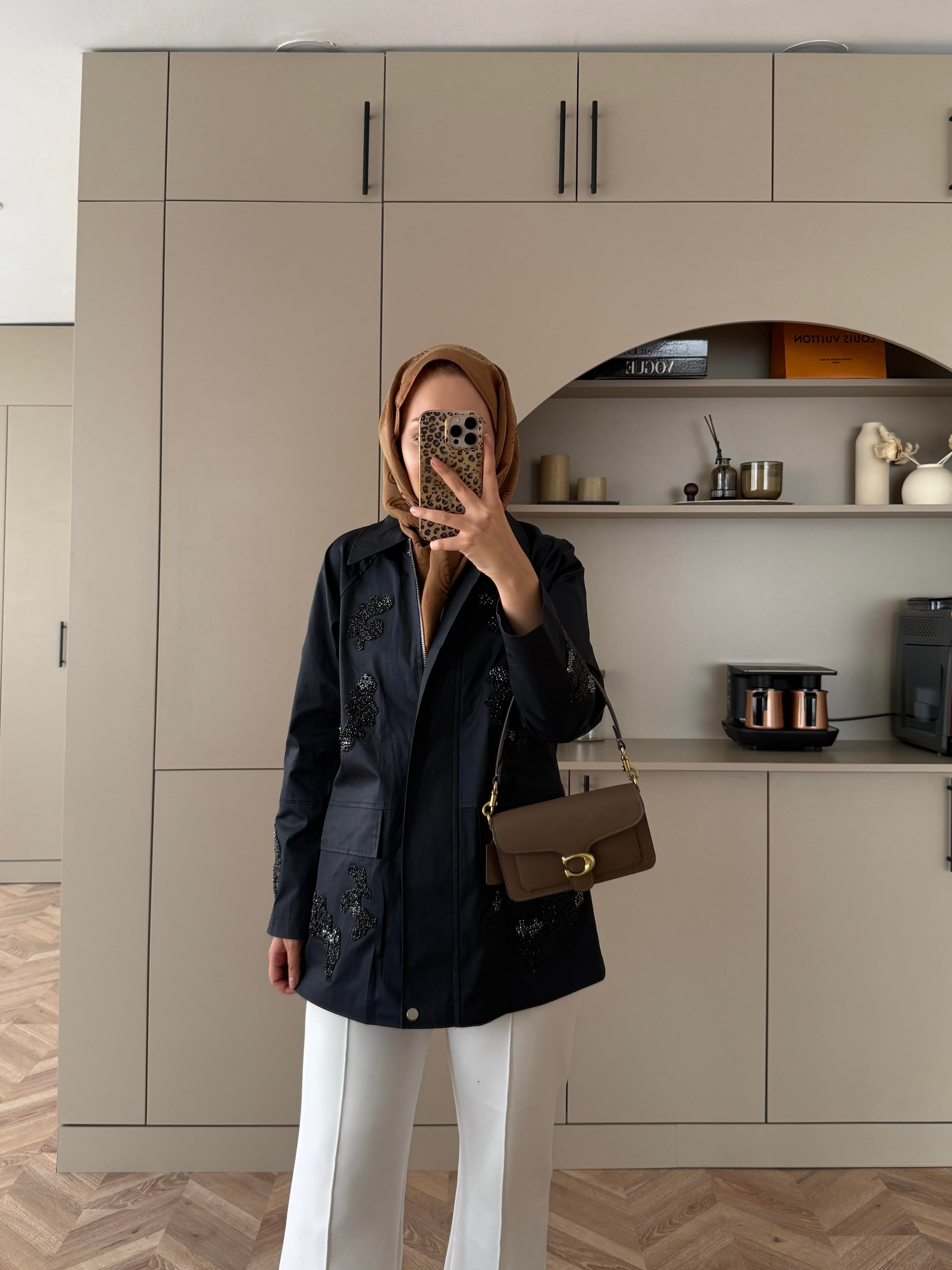 İşlemeli Ceket Lacivert