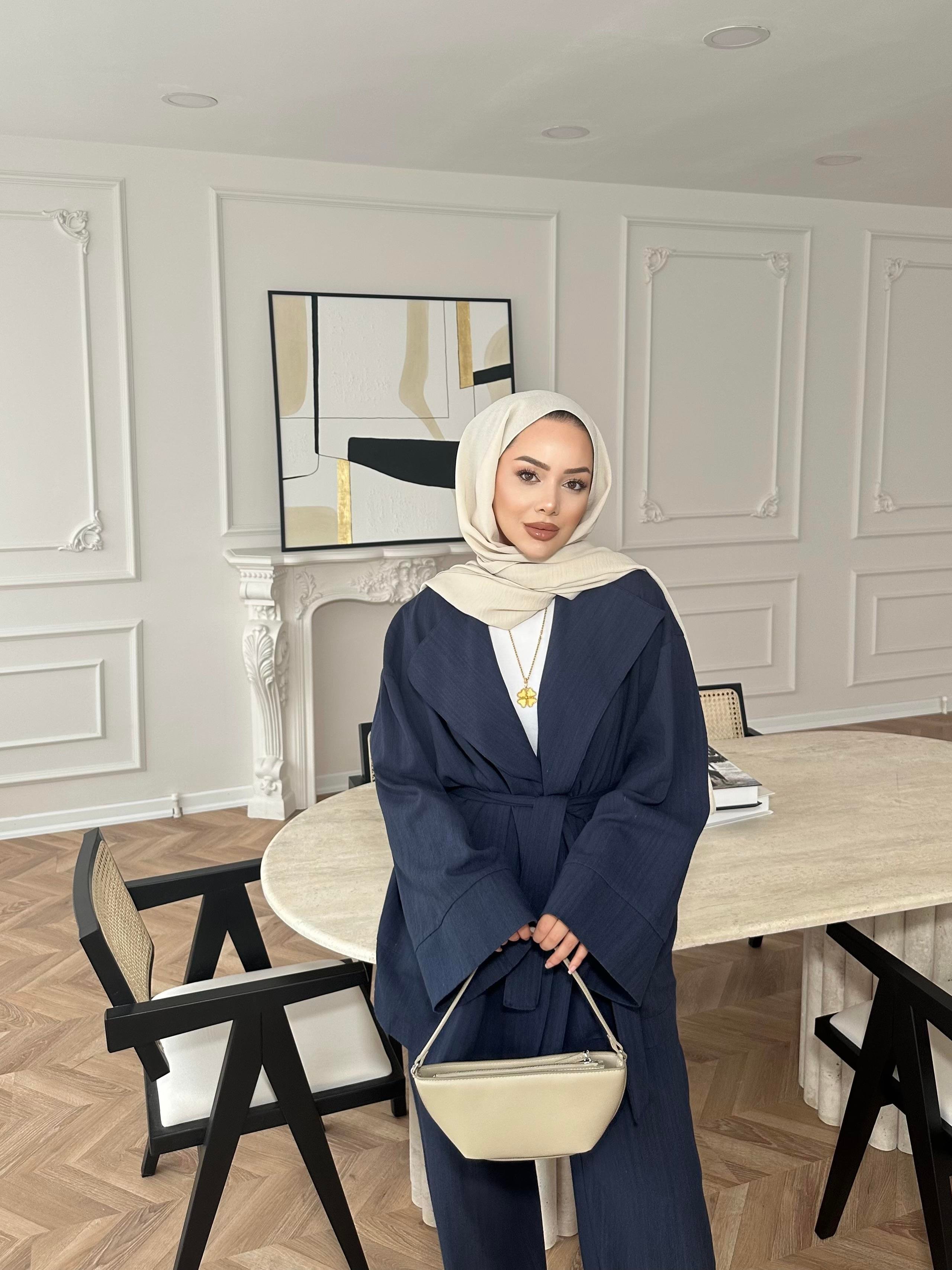 Peka Yakalı Takım Lacivert