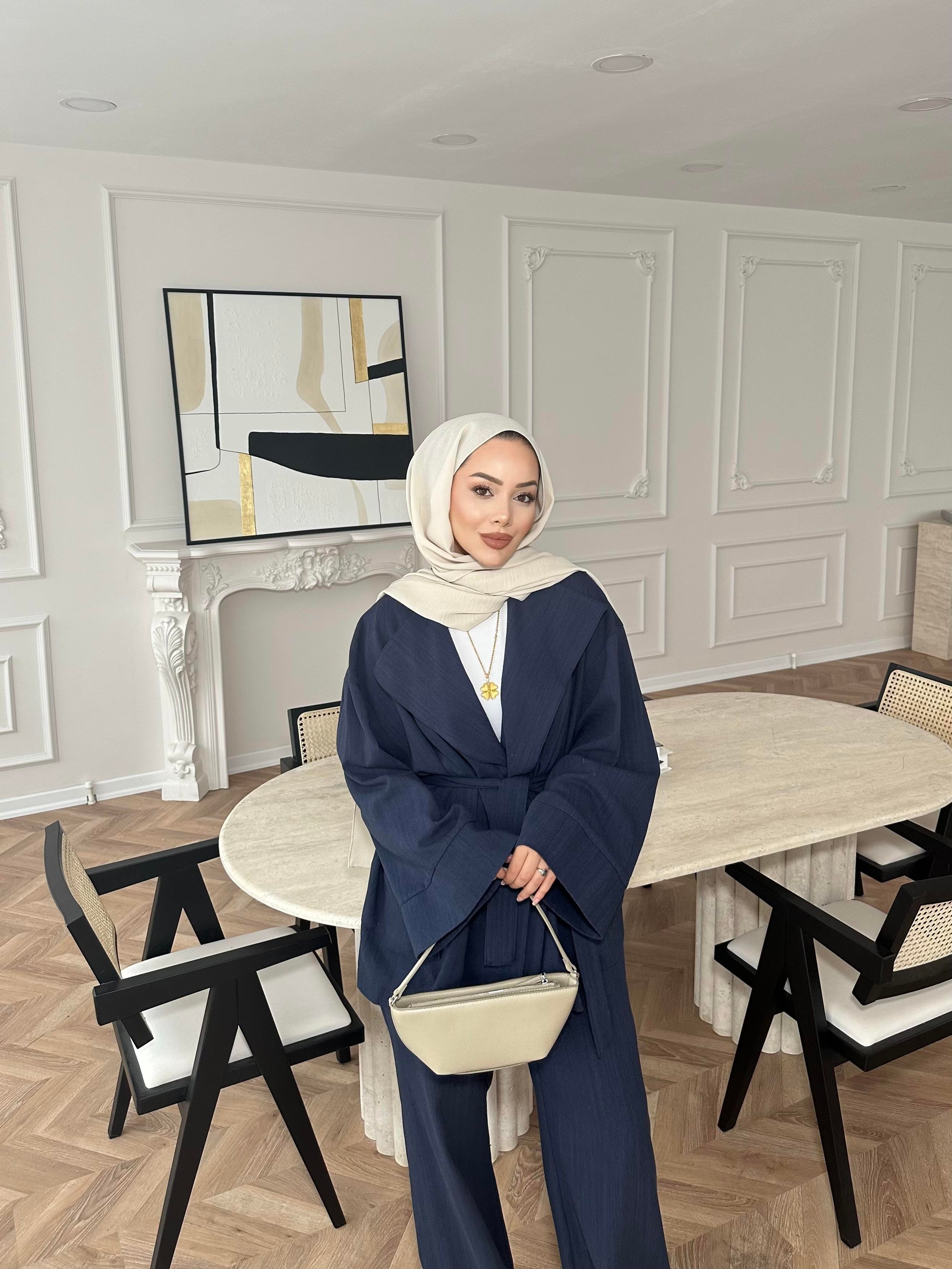 Peka Yakalı Takım Lacivert