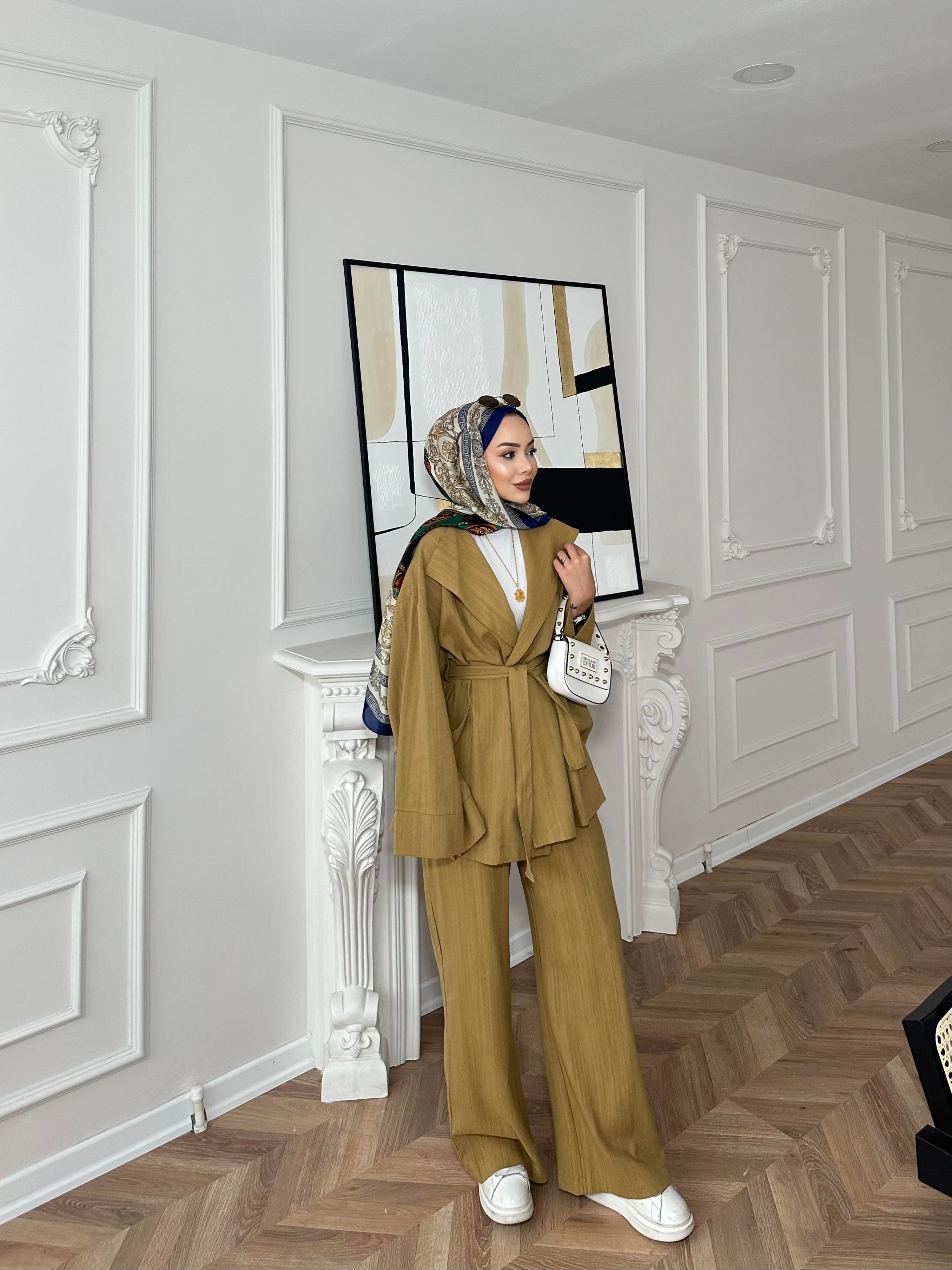 Peka Yakalı Takım Yağ Yeşili