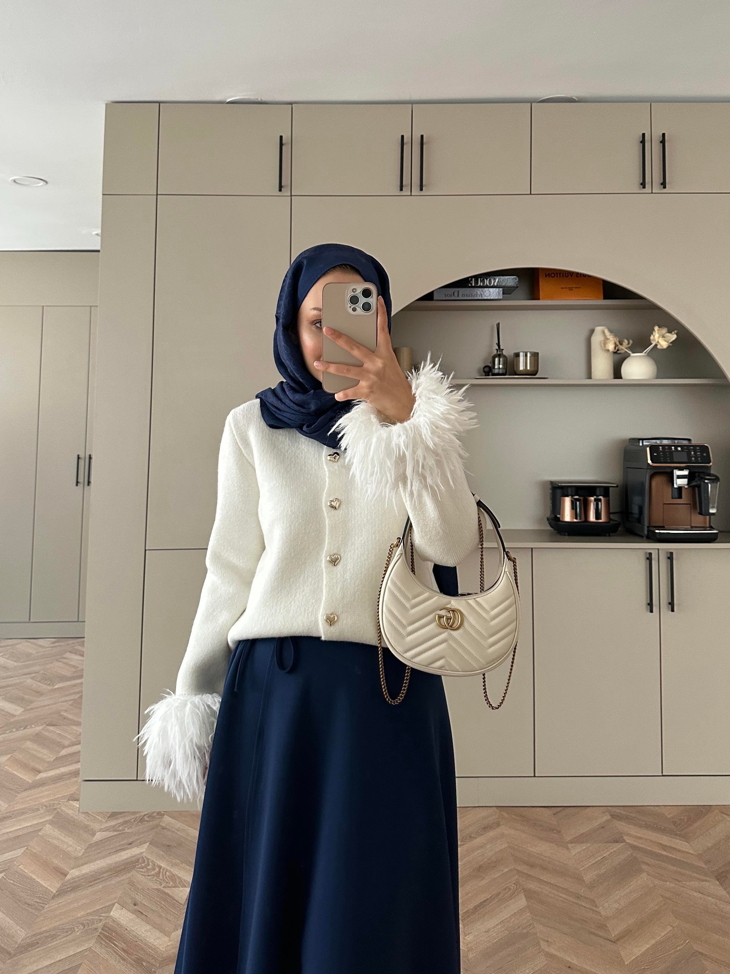 Kalp Düğmeli Angora Hırka Beyaz