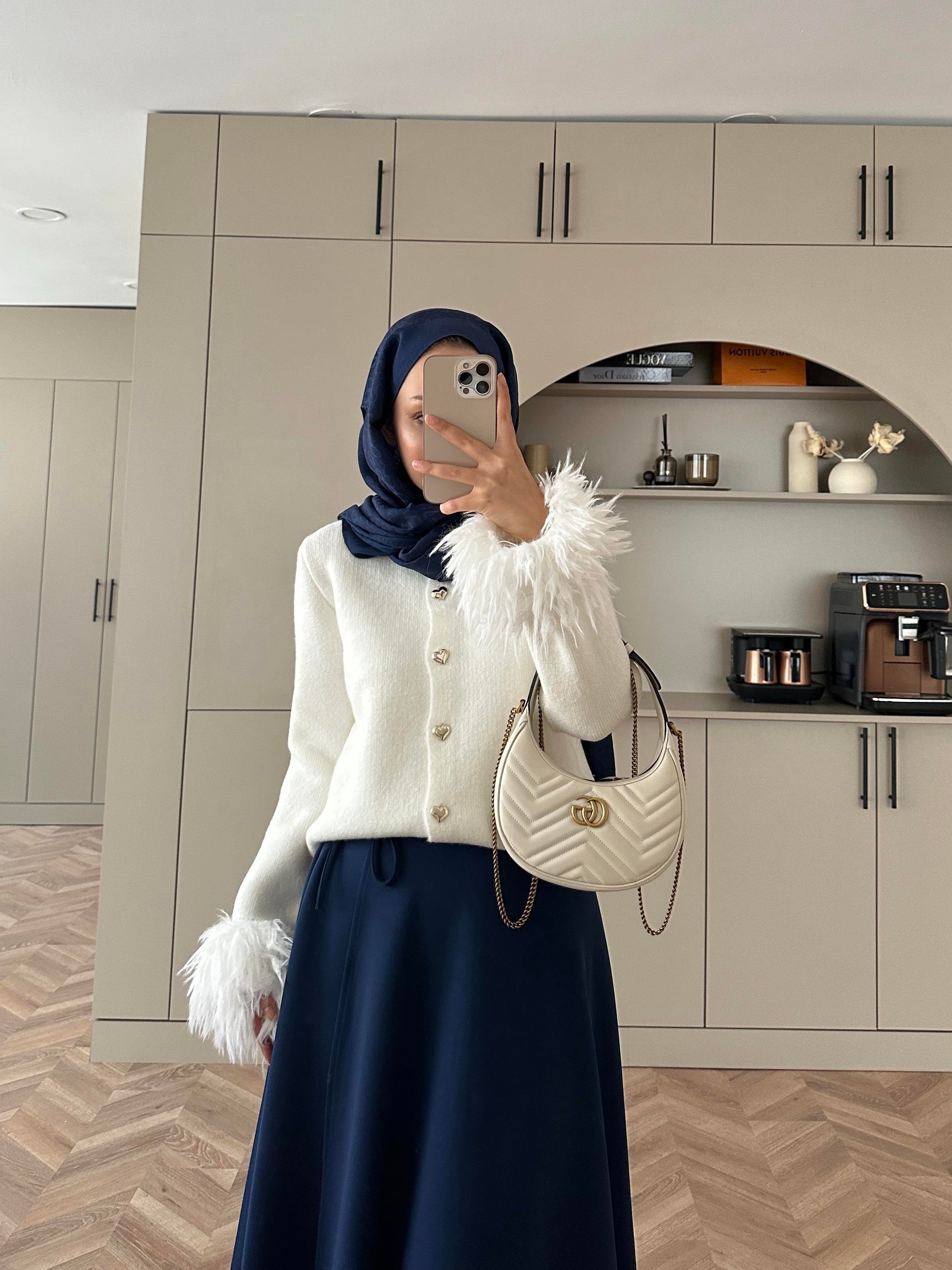 Kalp Düğmeli Angora Hırka Beyaz