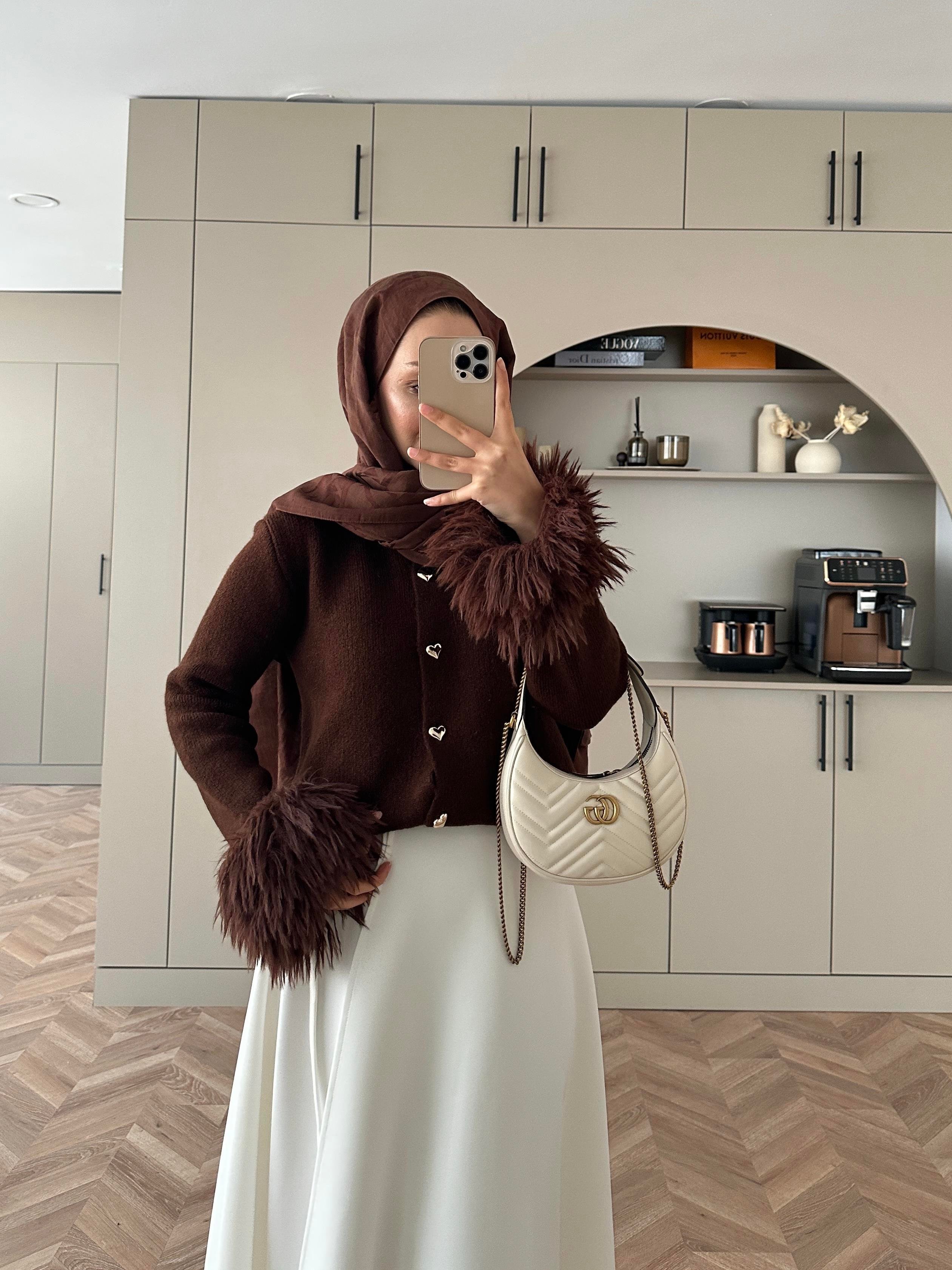 Kalp Düğmeli Angora Hırka Kahve