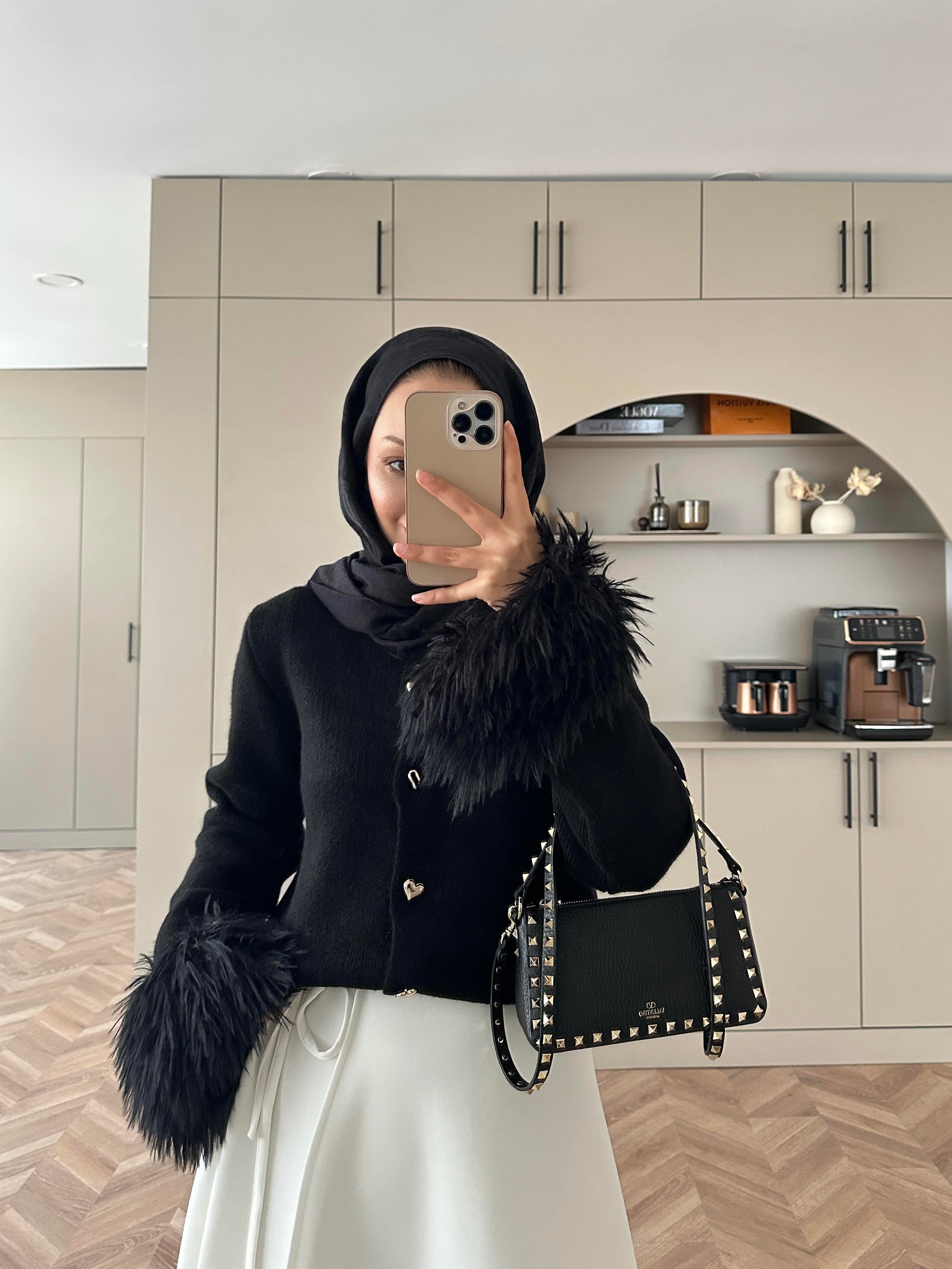 Kalp Düğmeli Angora Hırka Siyah