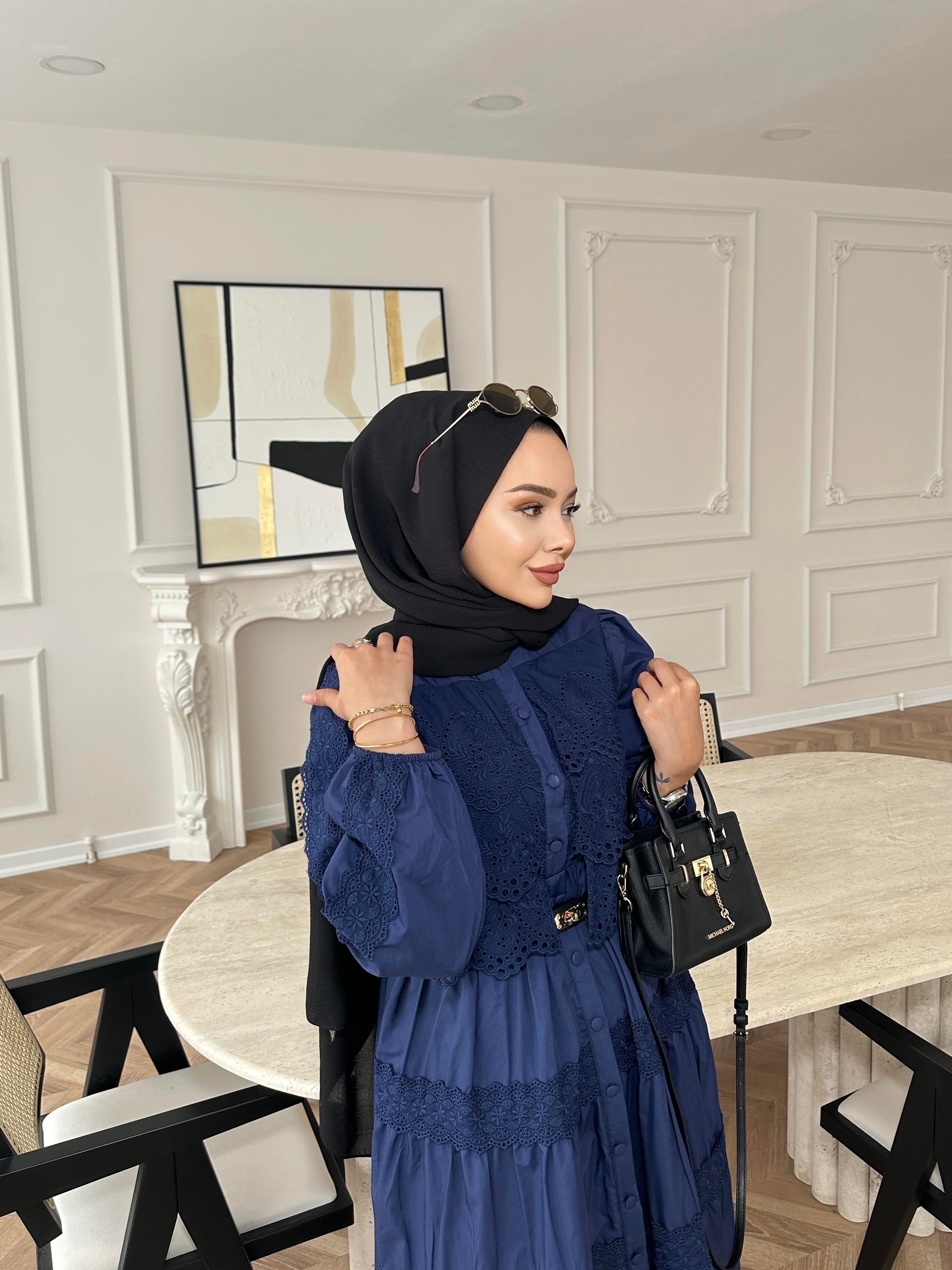 Kate Elbise Lacivert