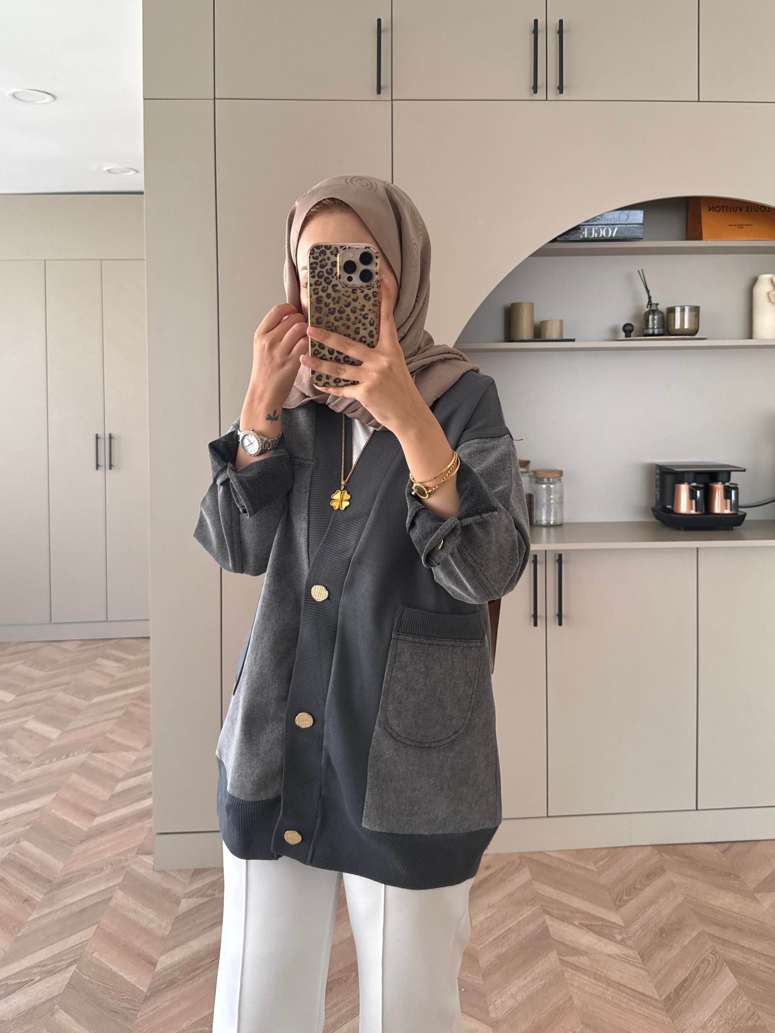 Kontrast Kot Detaylı Hırka Füme