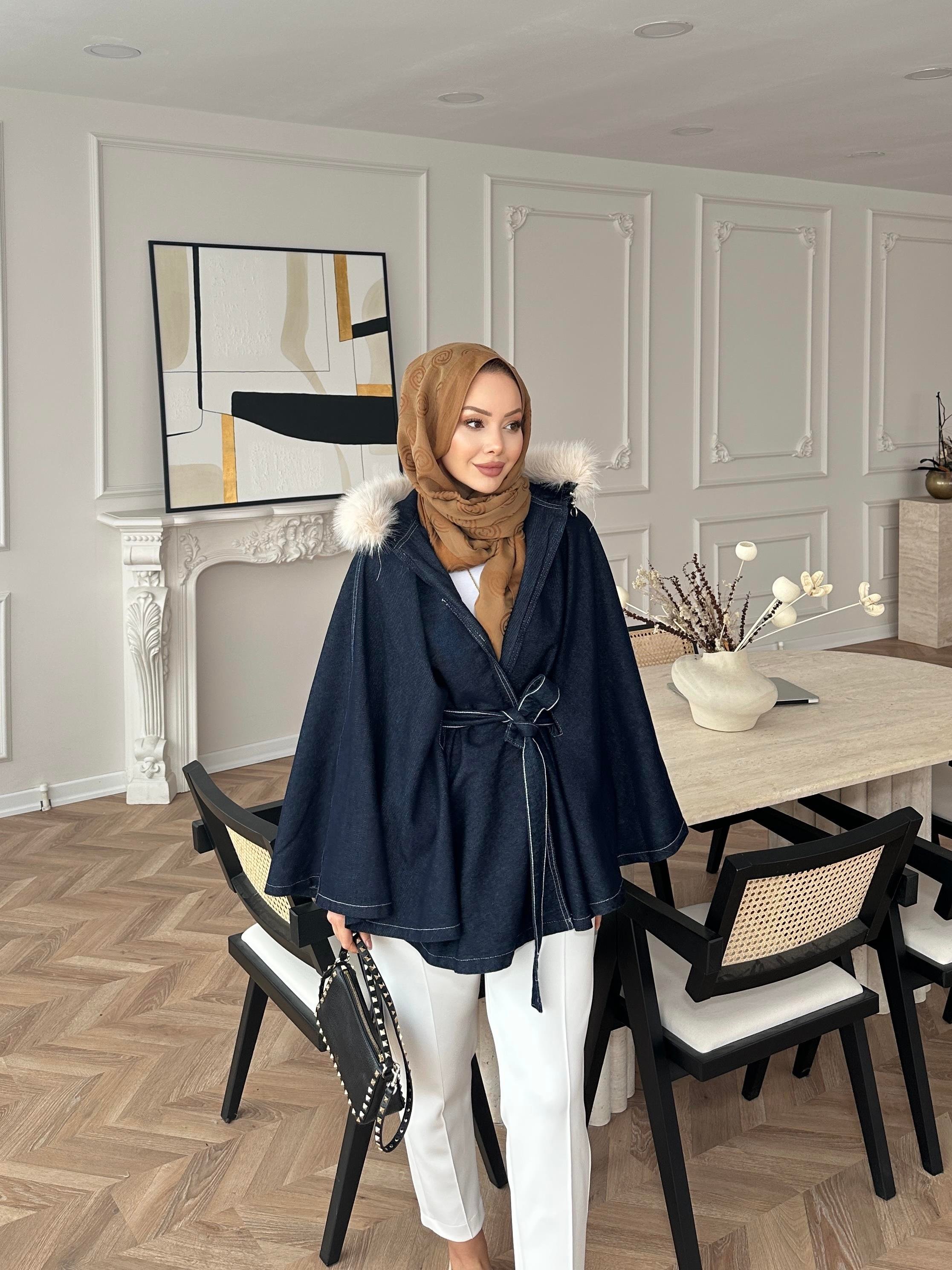 Kot Pelerin/Panço Lacivert