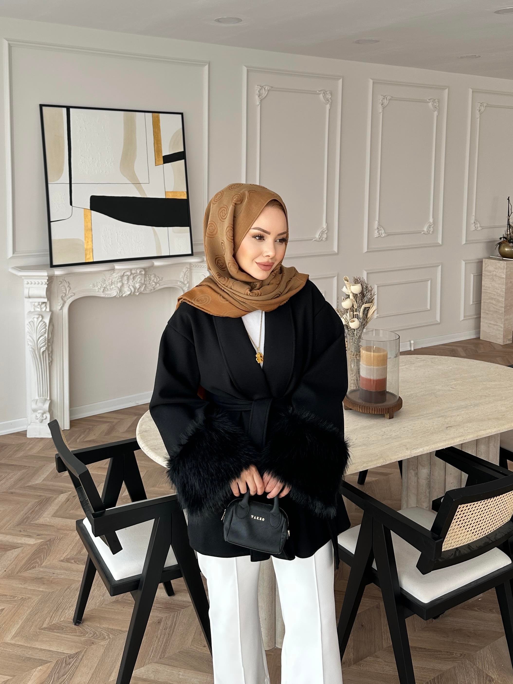 Kürk Kollu Kaşe Kaban Siyah