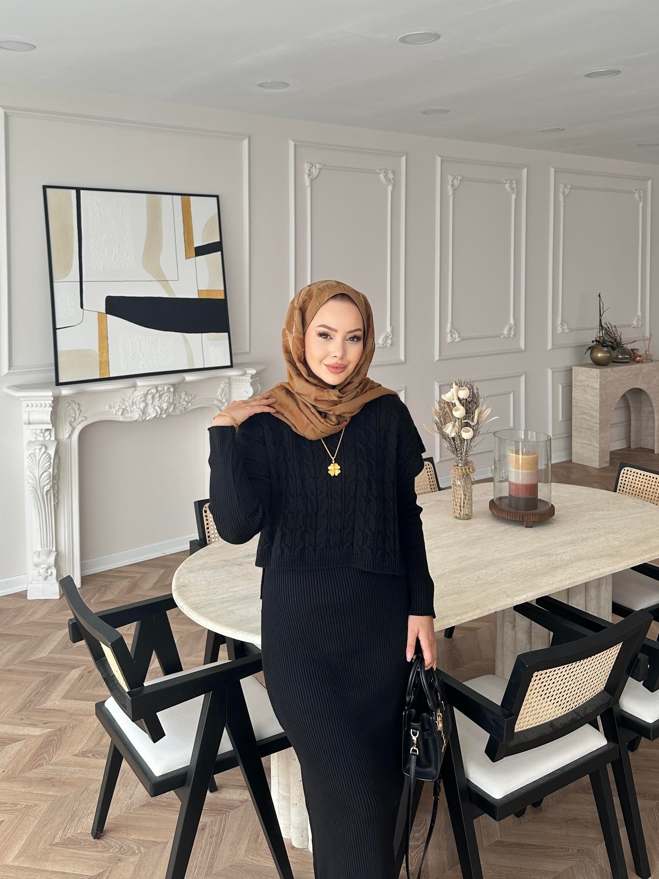 Lilyum Örgü Kapaklı Triko Elbise Siyah