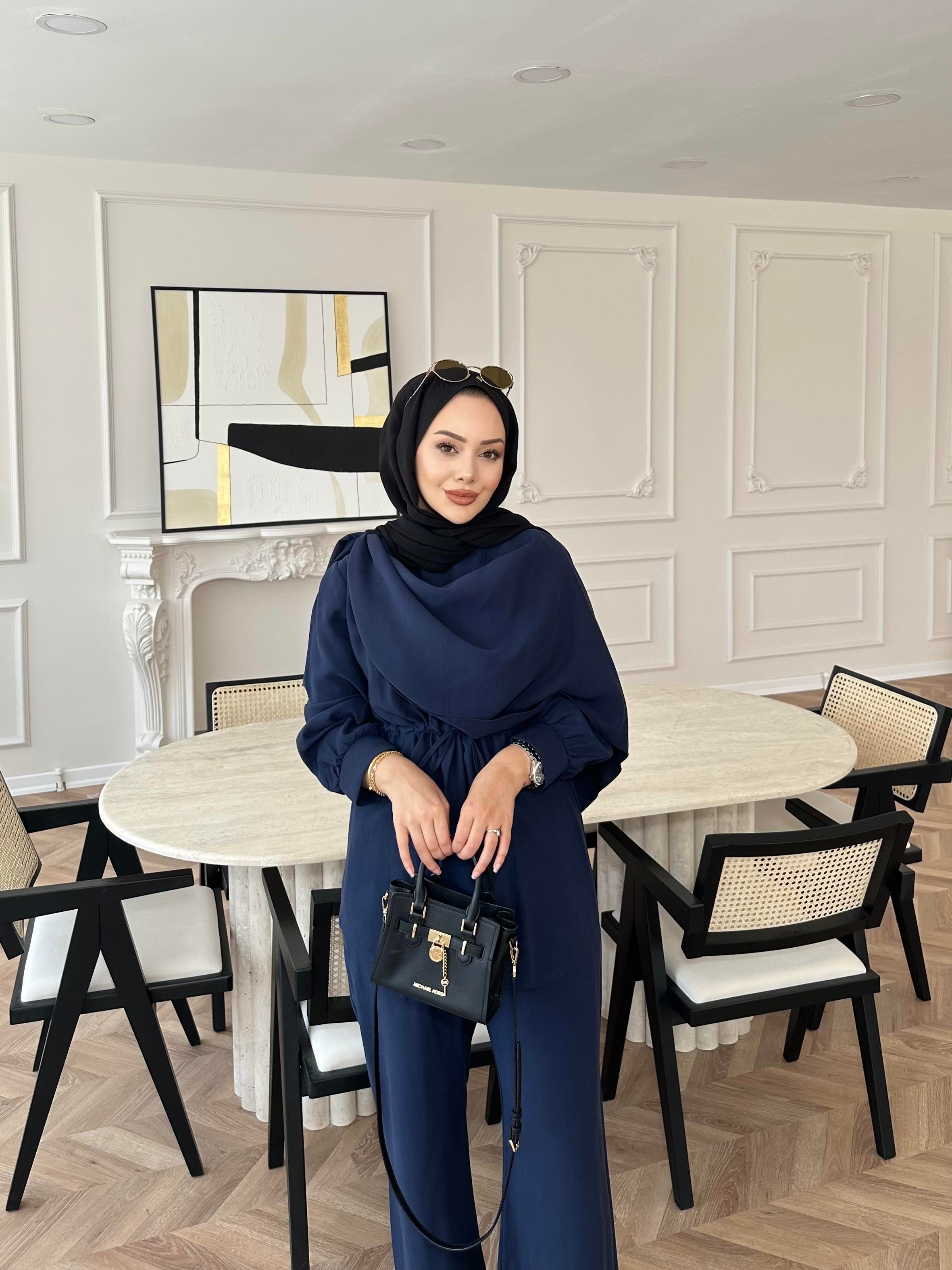 Luiz Yakalı Takım Lacivert