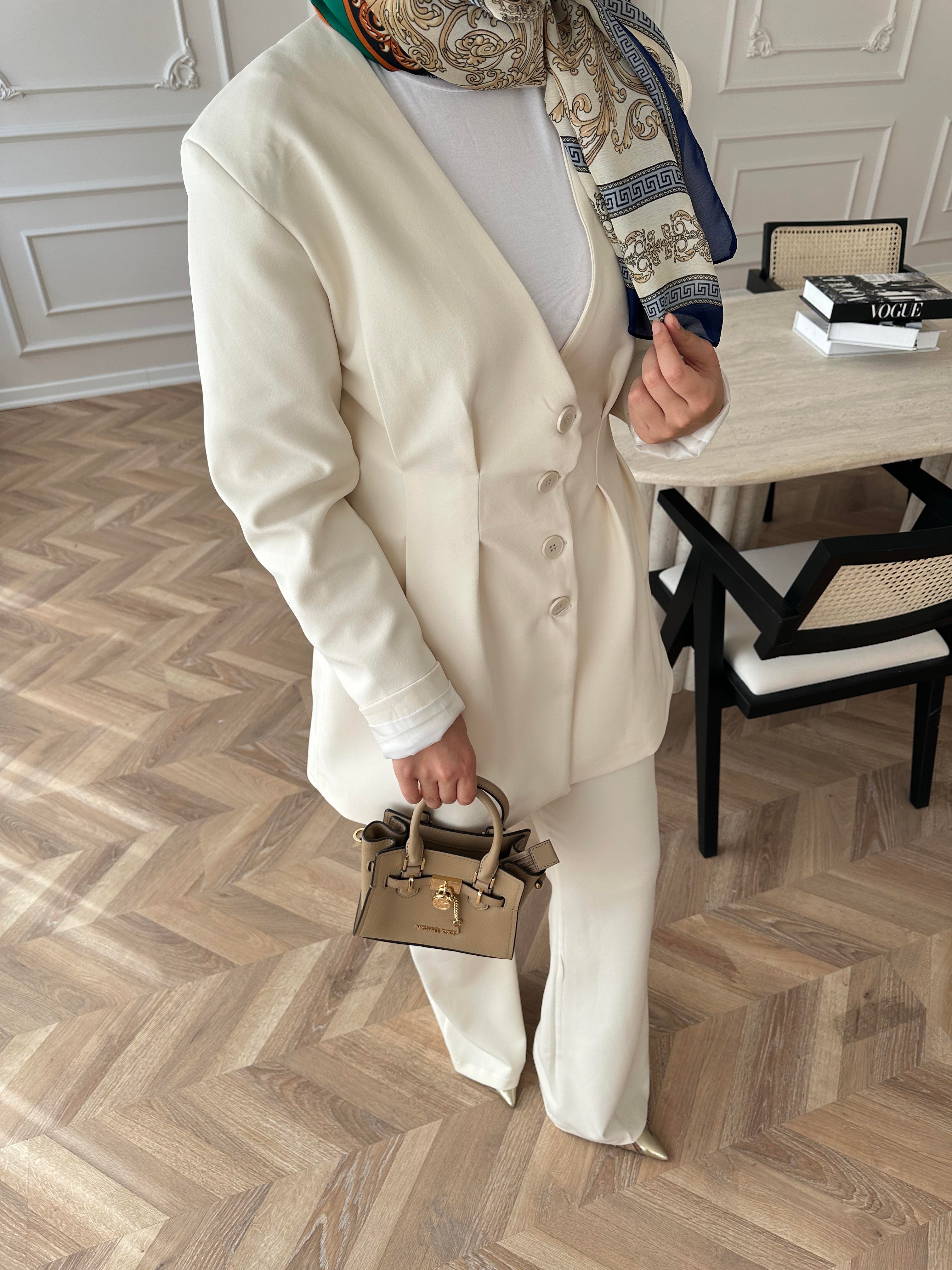 Luna Pantolonlu Takım Bej