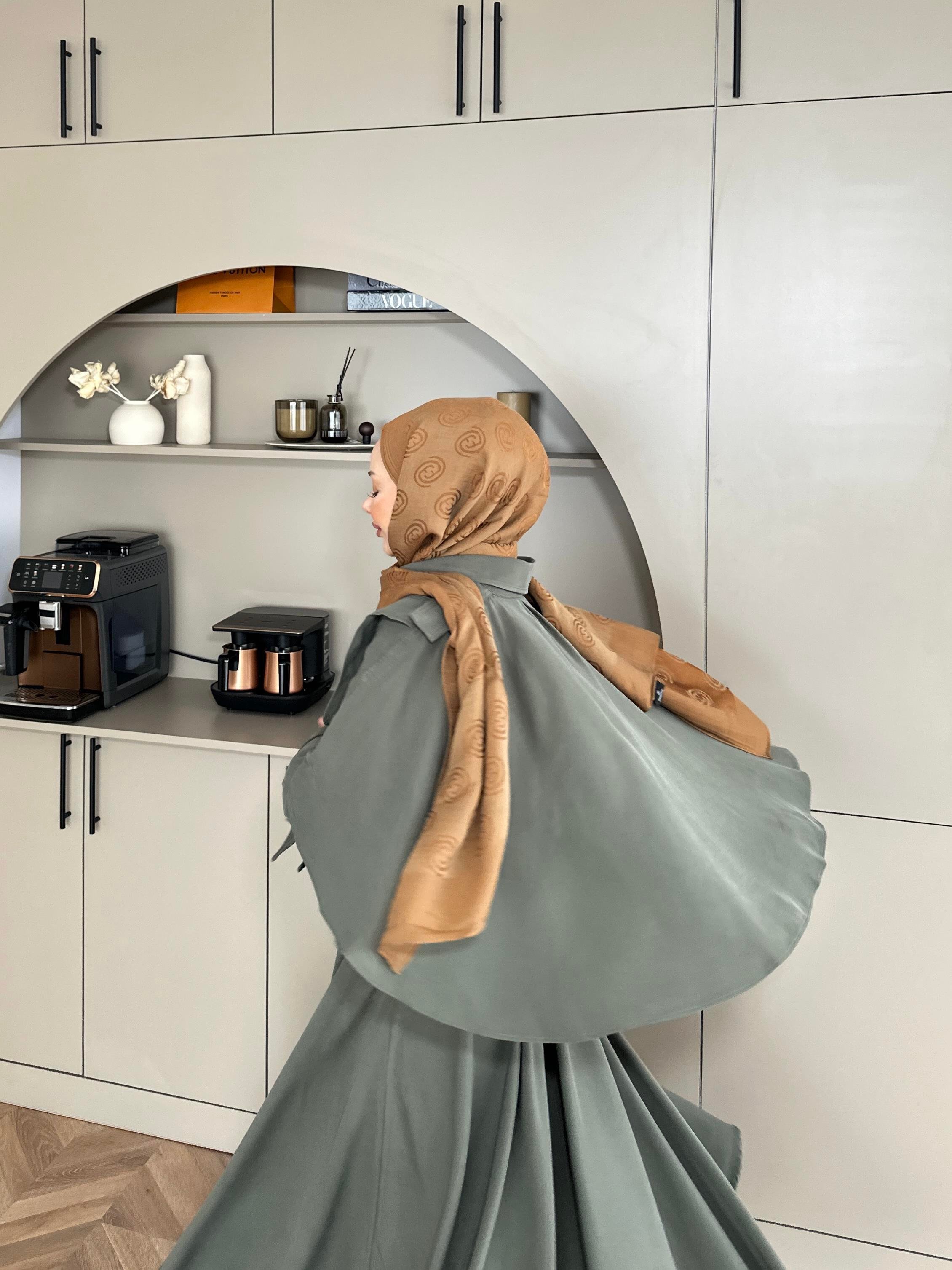 Mela Tensel Etekli Takım Haki