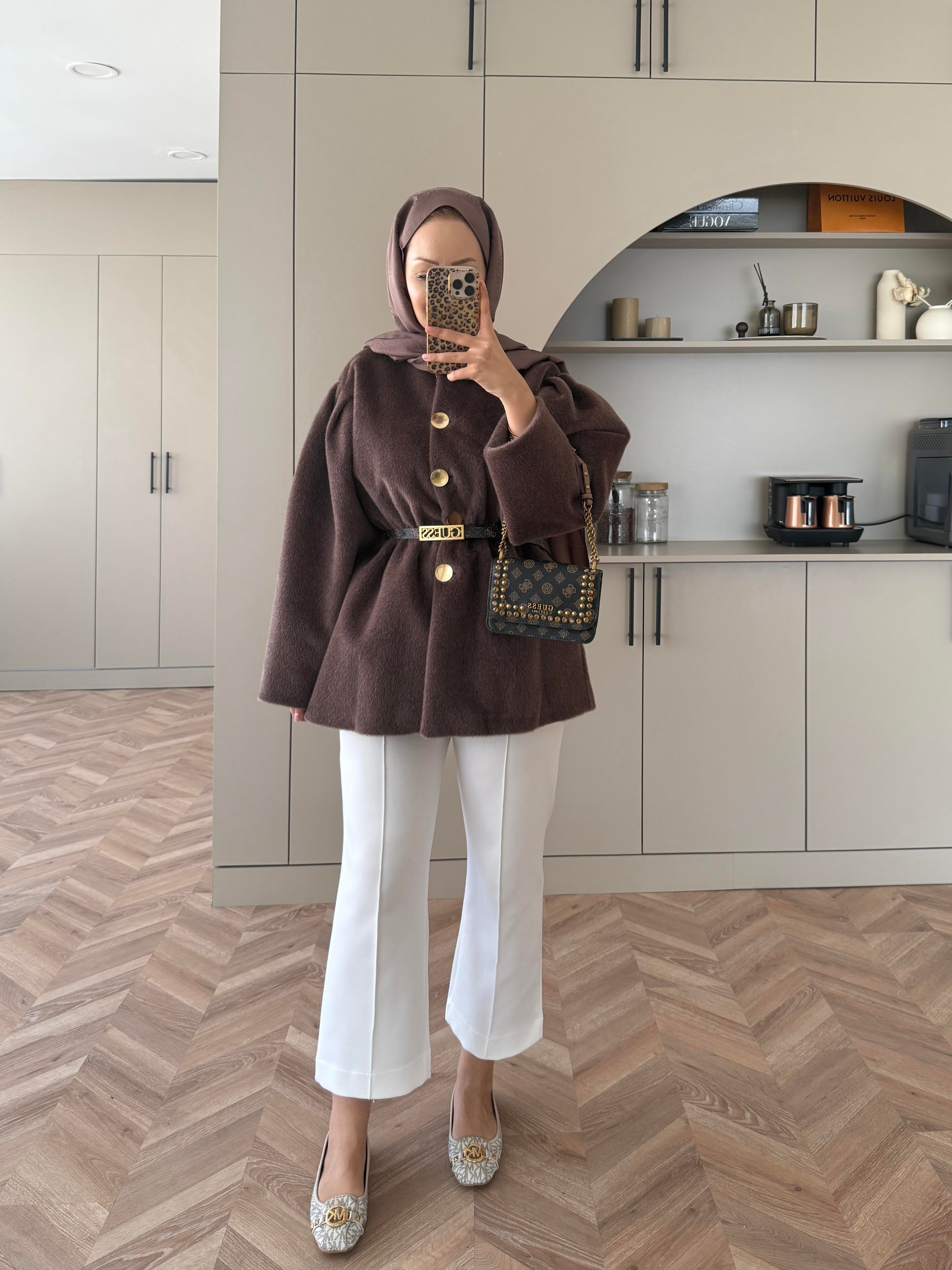 Mısra Angora Kaban Kahve