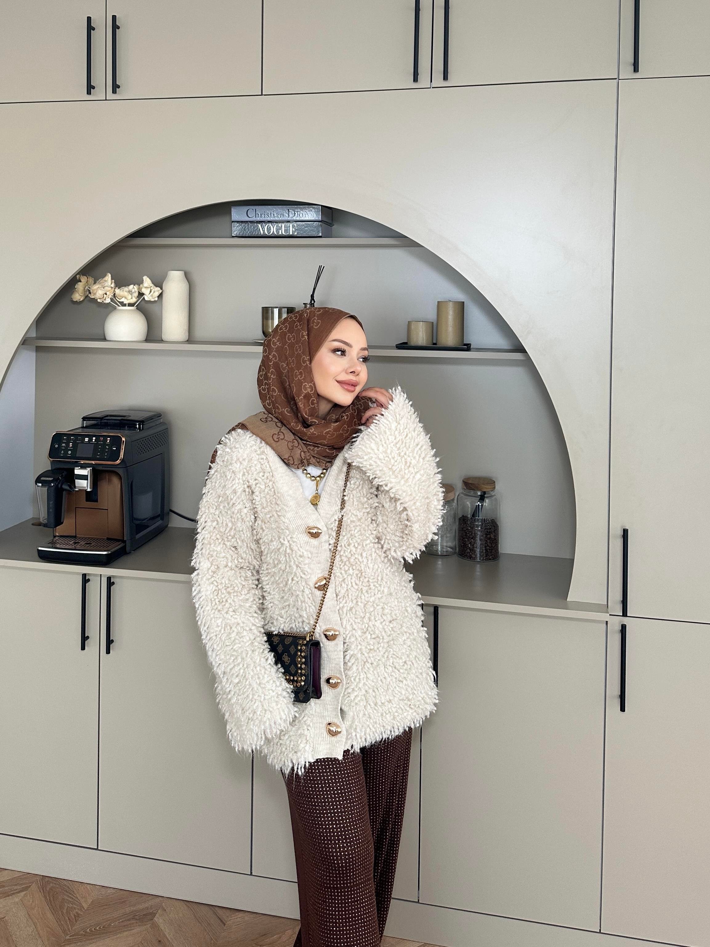 Moira Sakallı Hırka Ekru