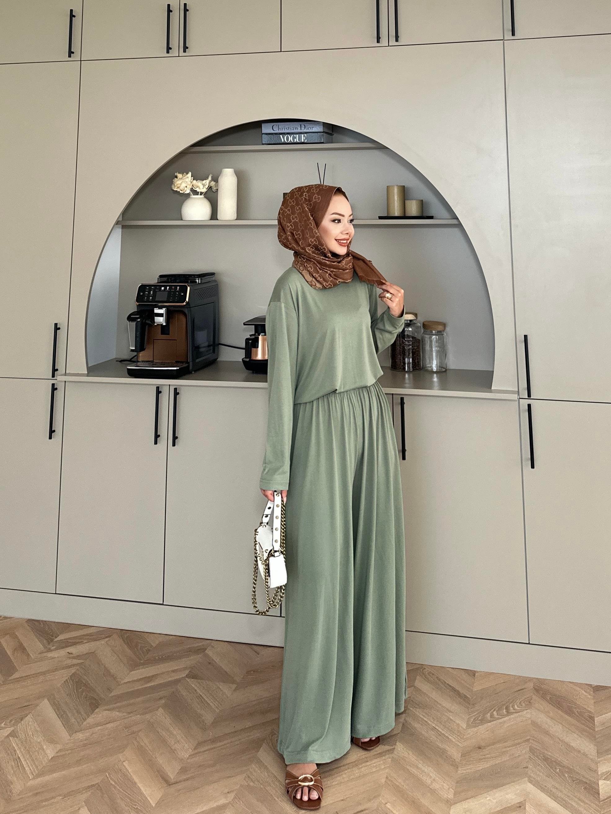 Nora Oysh Takım Haki