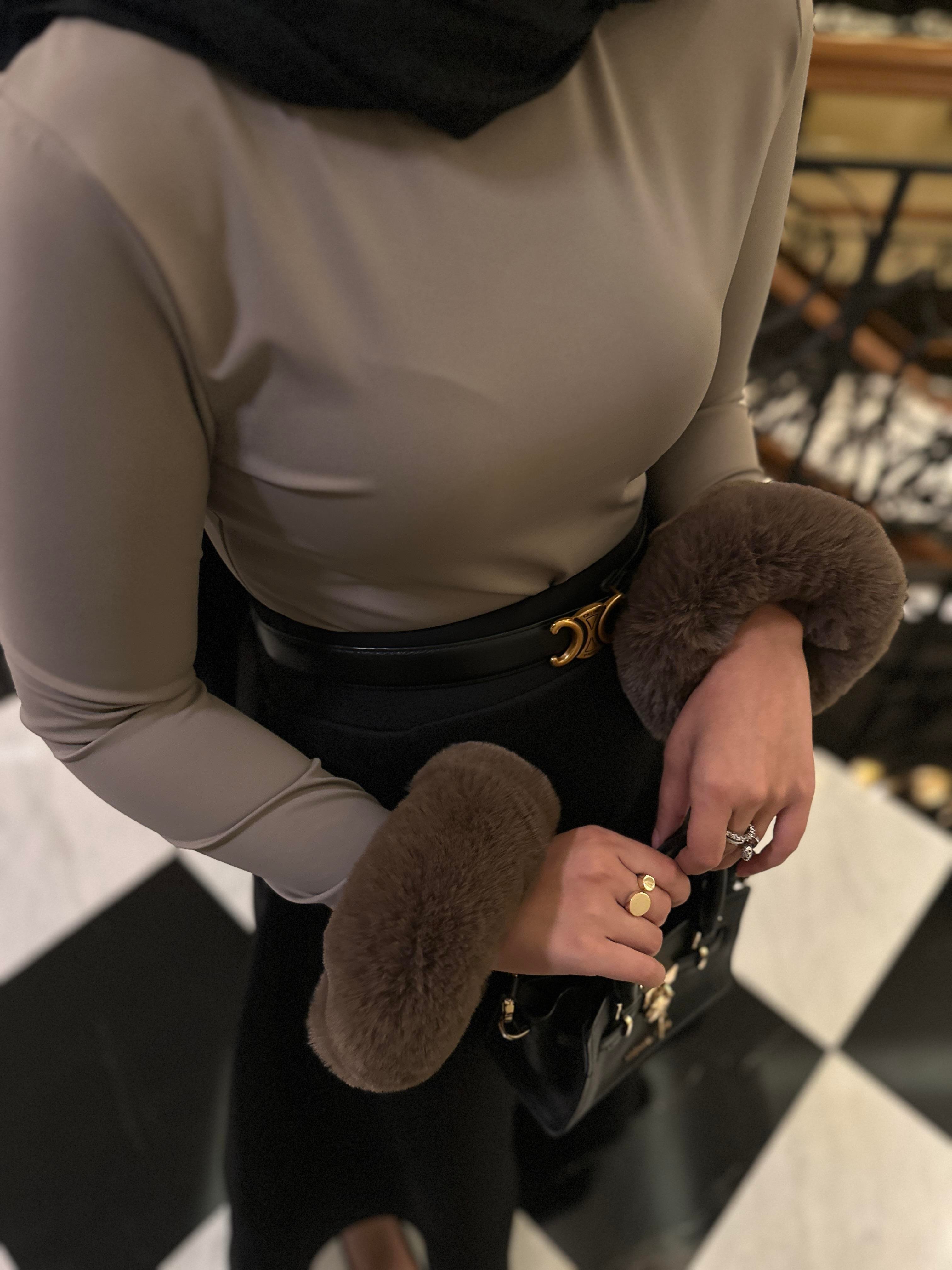 Peluş Kollu Çıtçıtlı Body Vizon