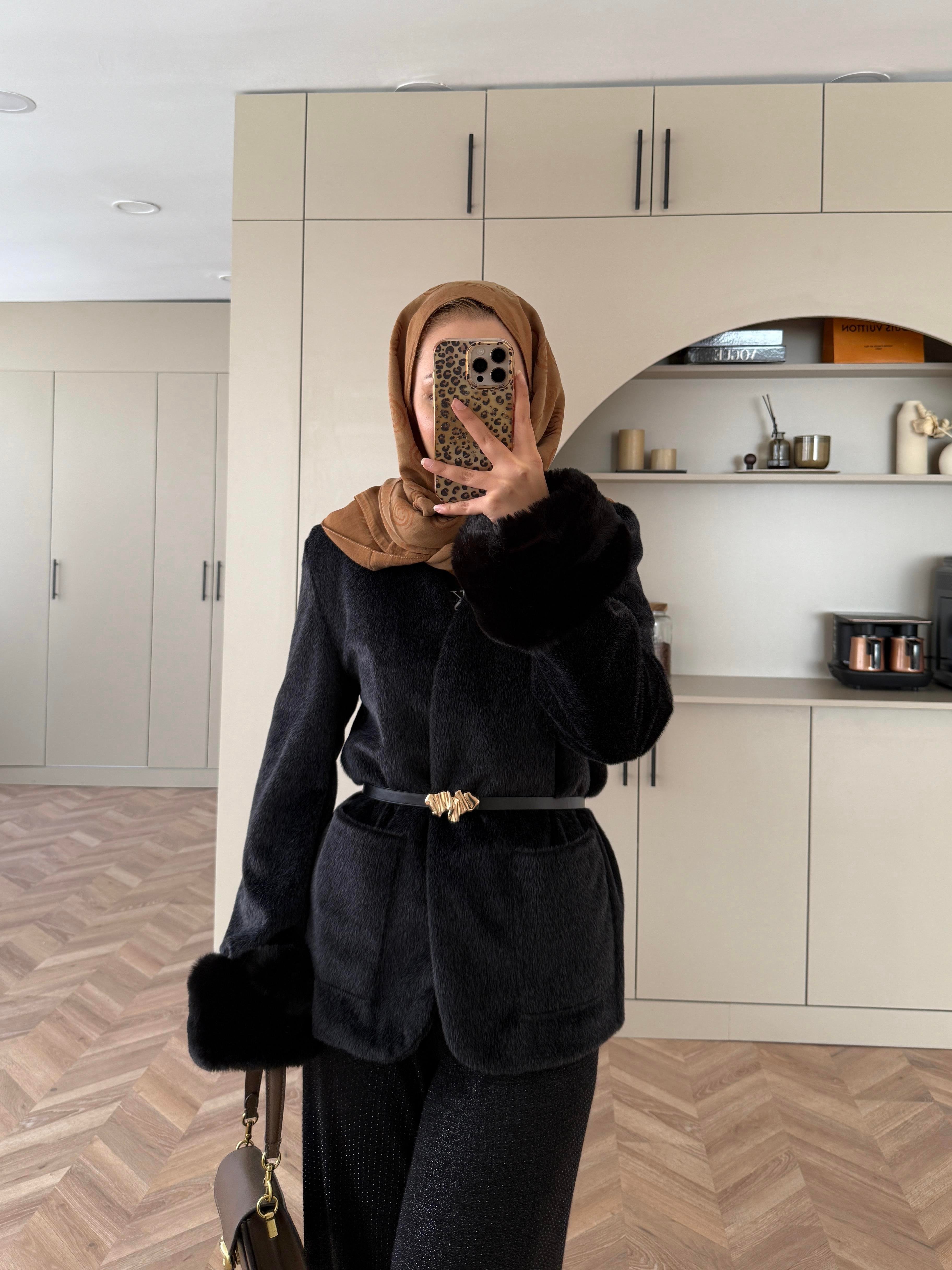 Charm Kürk Detaylı Ceket Siyah