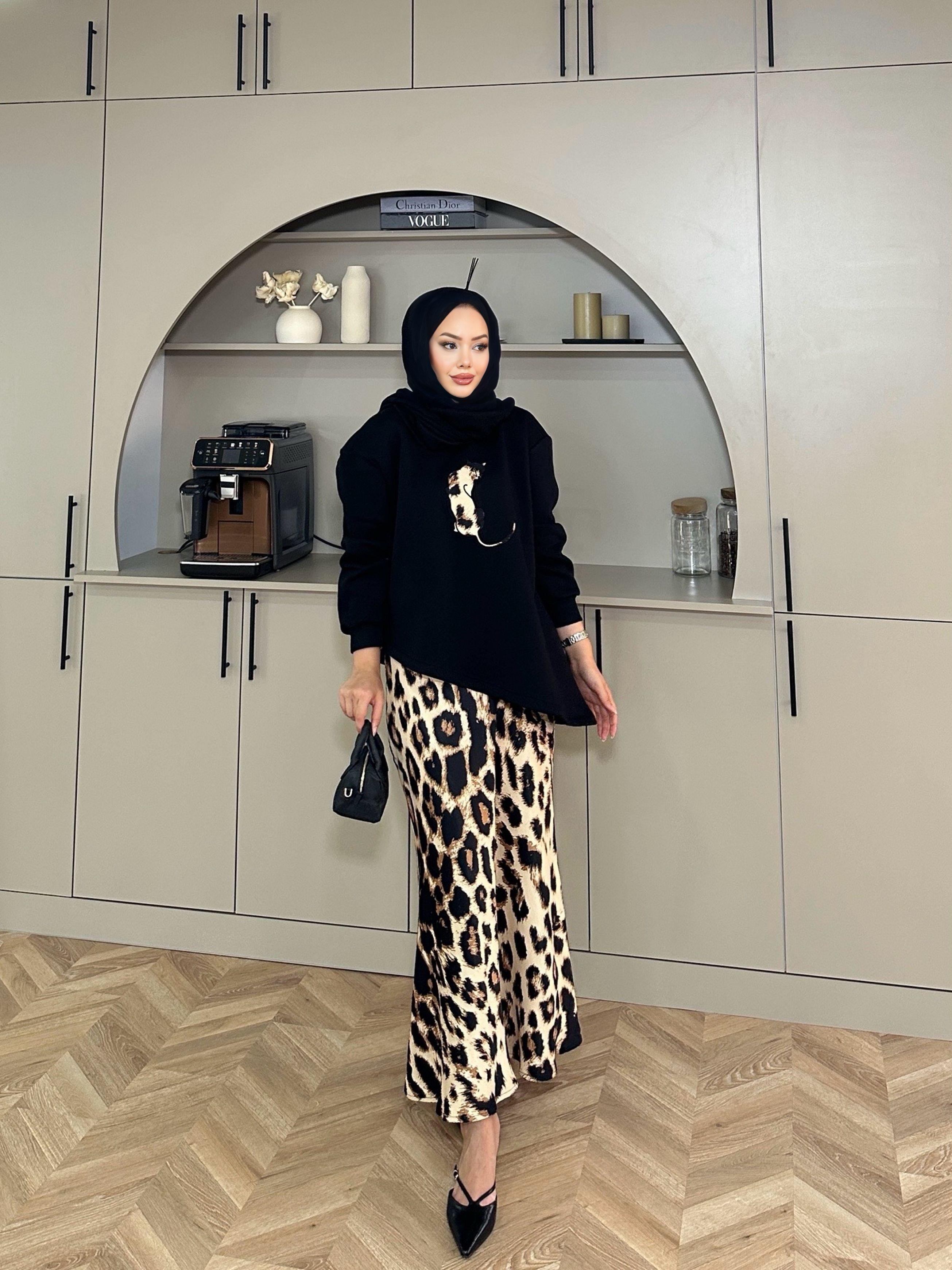 Saten Etekli Leopar Takım Siyah