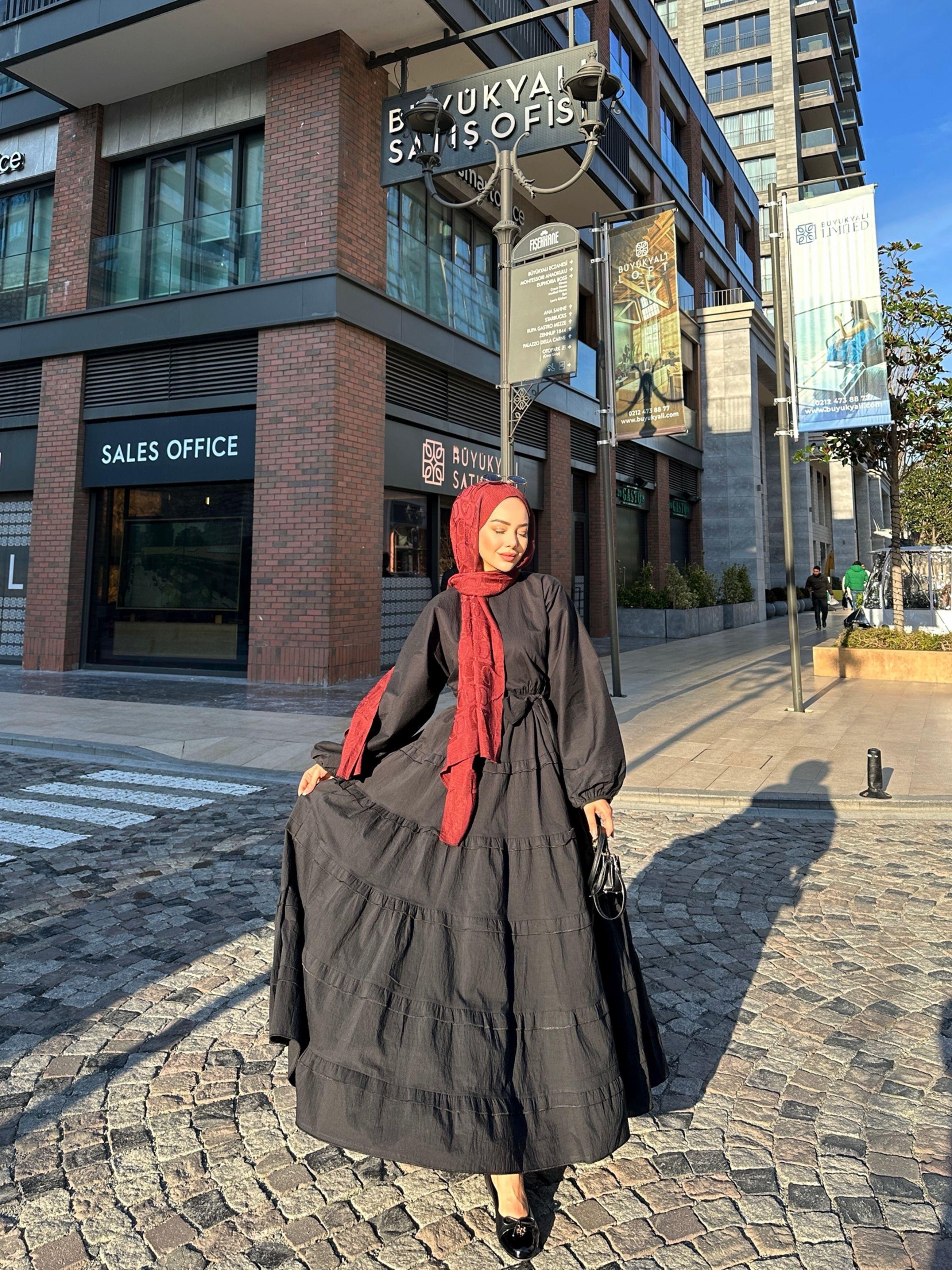 Seva Fırfırlı Elbise Siyah