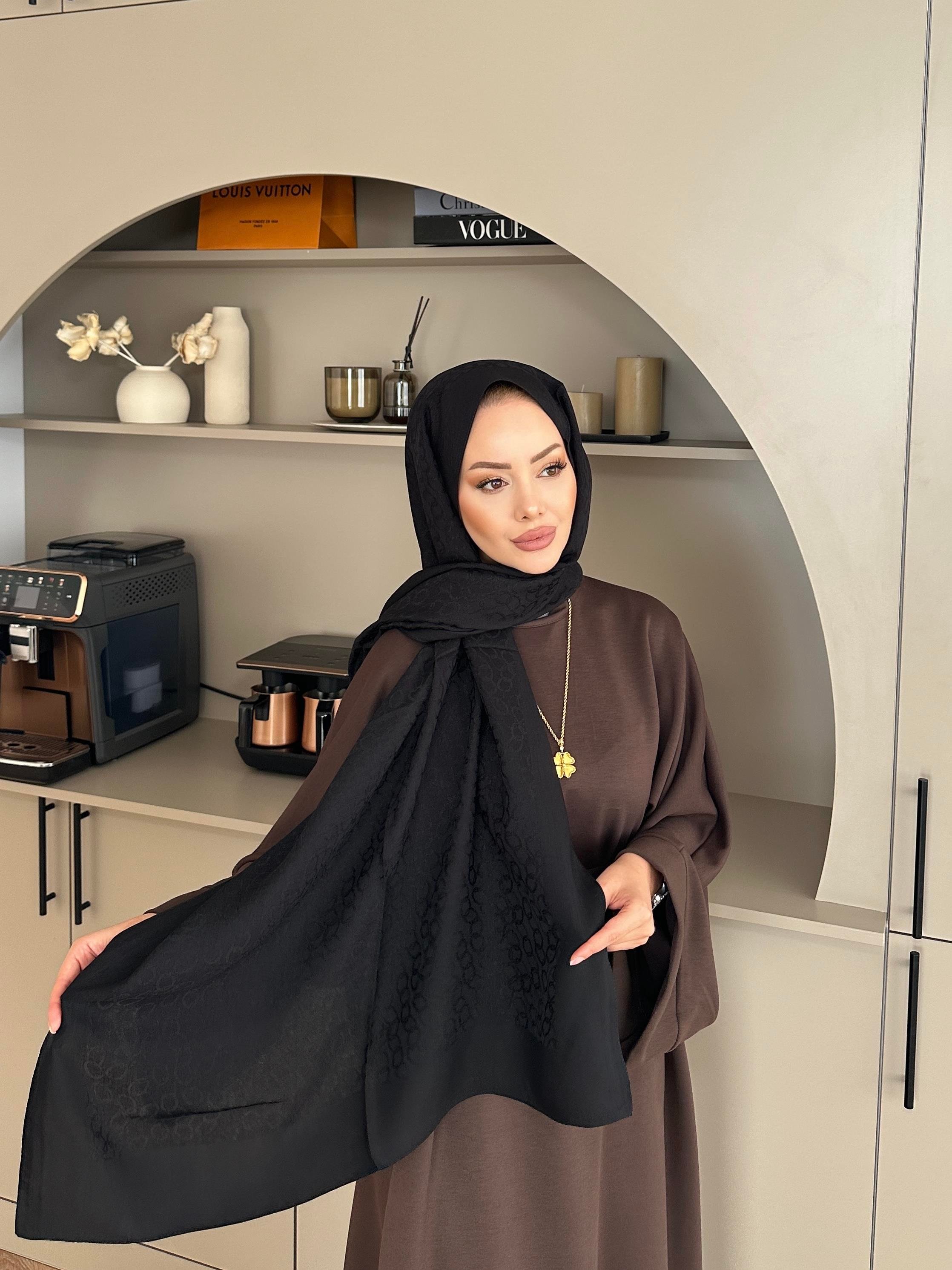 Siyah Zincir Desen Naia Şal 