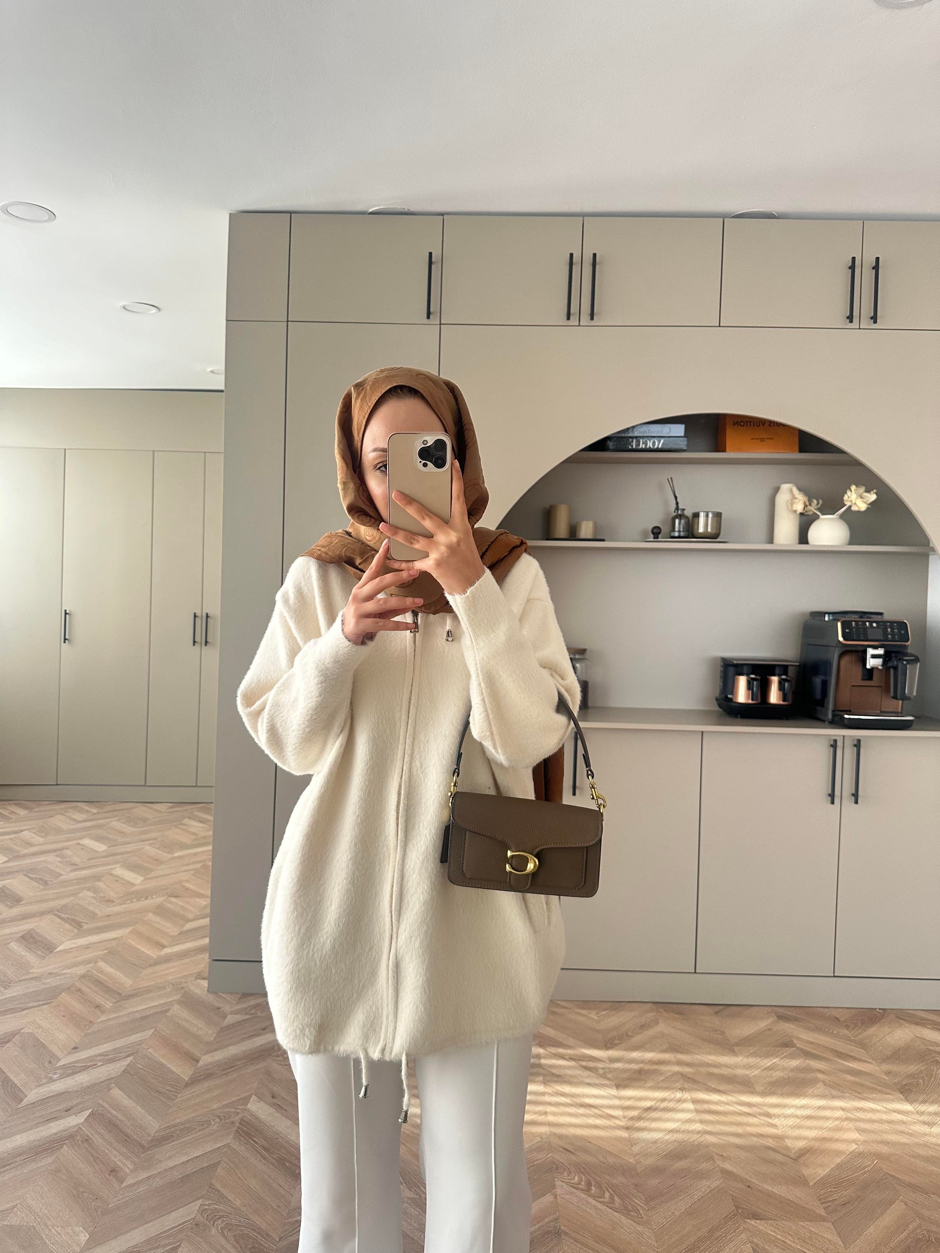 Sonya Angora Fermuarlı Hırka Ekru