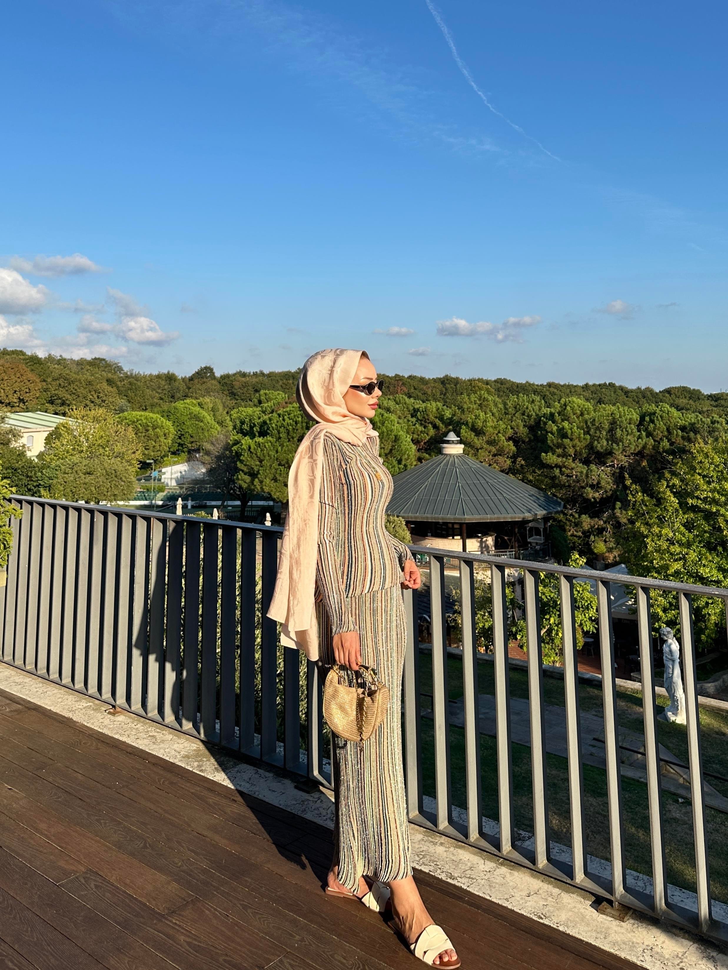 Tanya Işıltılı Etekli Takım Pembe