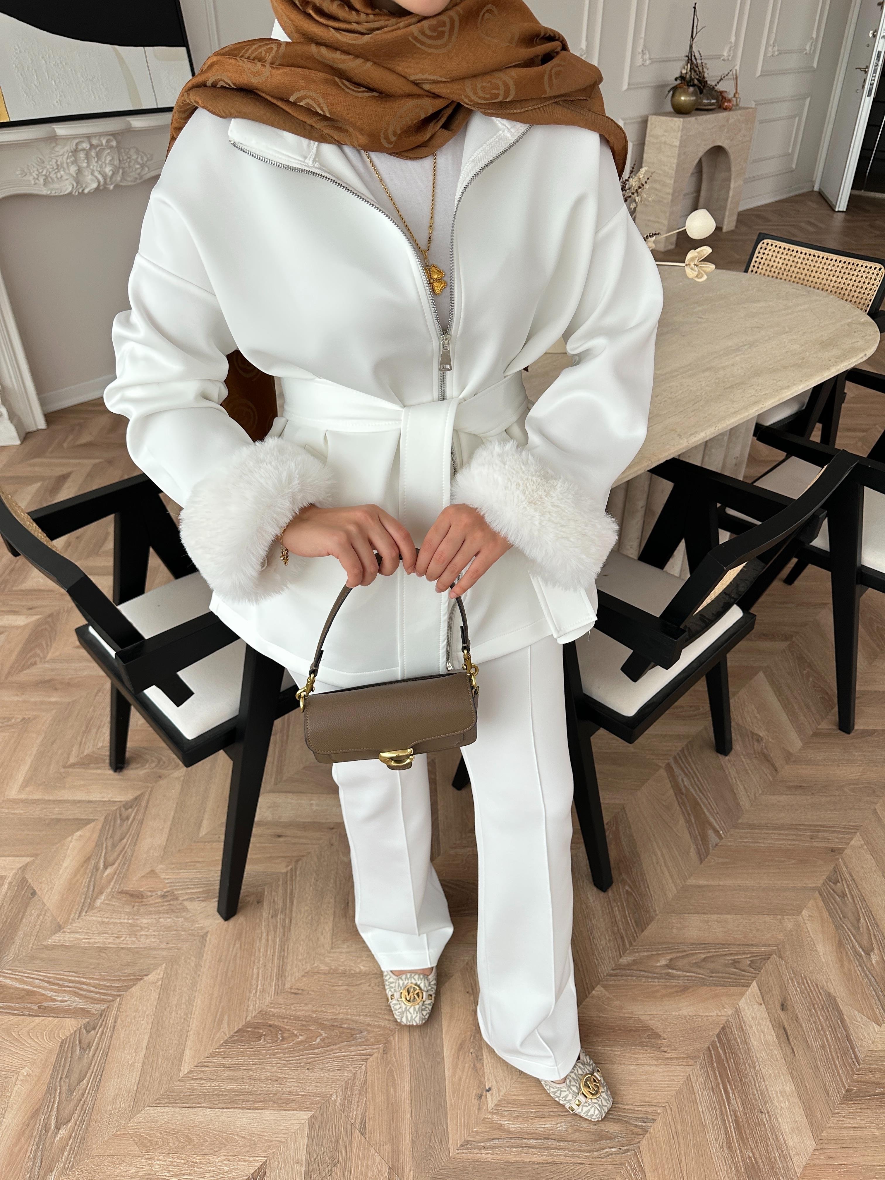 Tara Kürklü Scuba Takım Beyaz