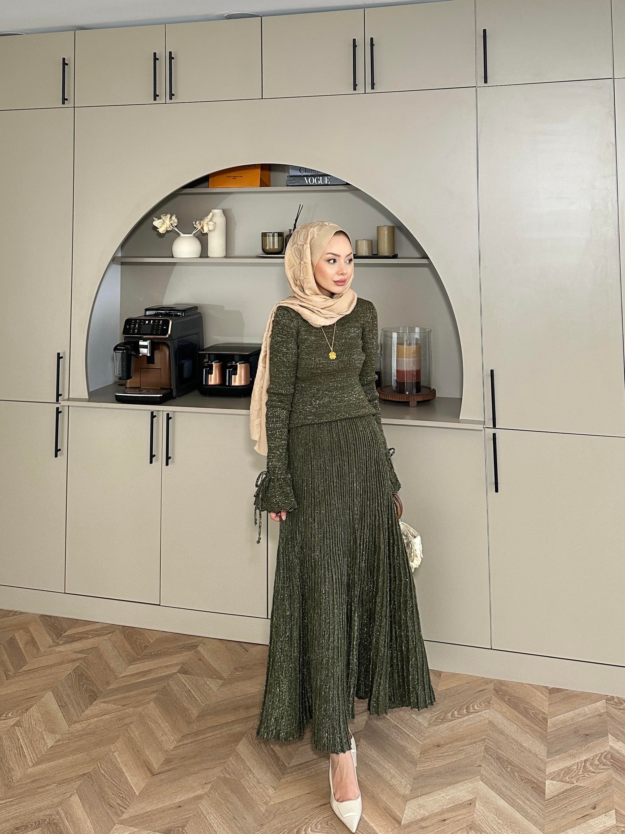 Tina Simli Etekli Takım Haki