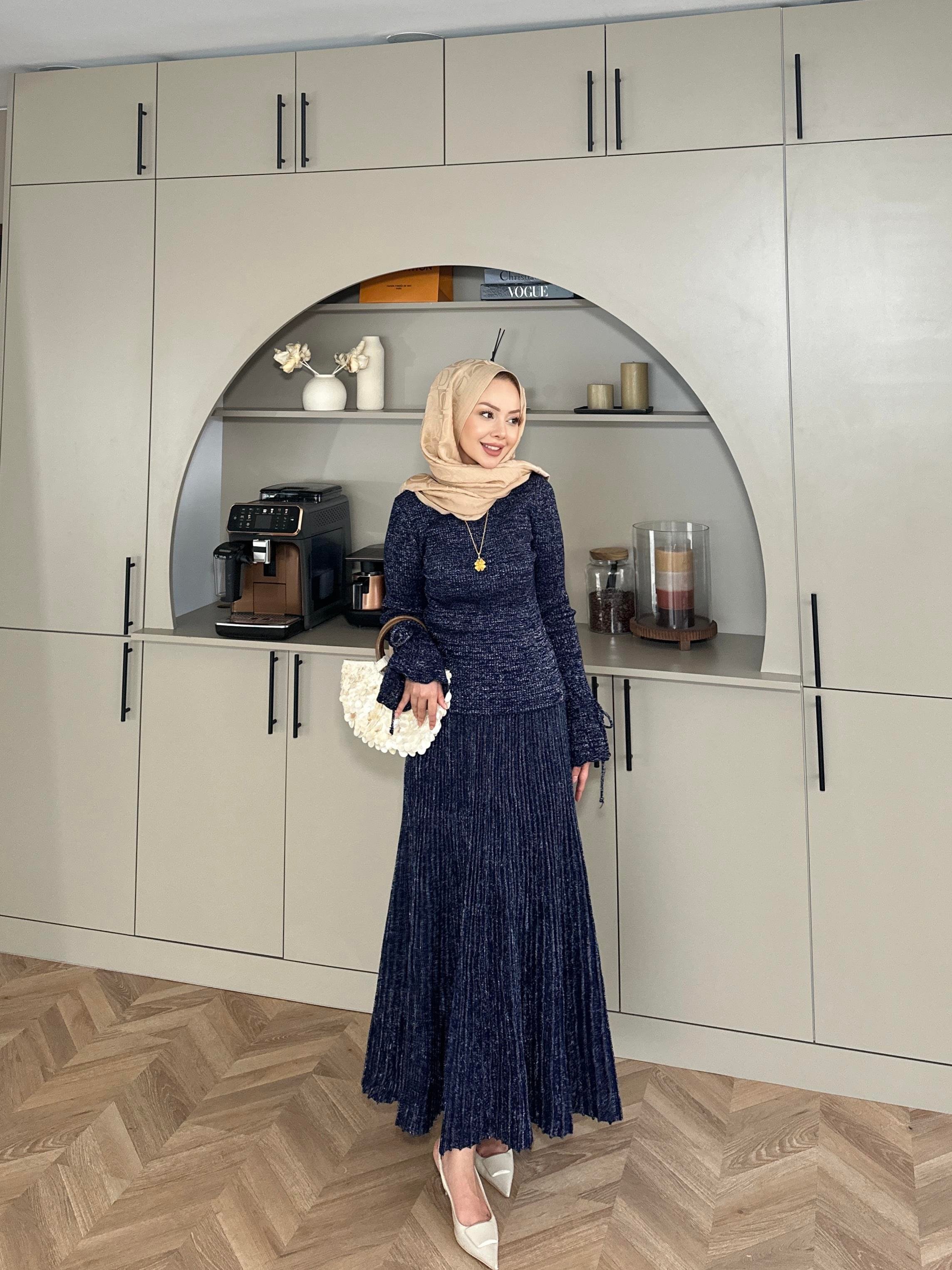 Tina Simli Etekli Takım Lacivert