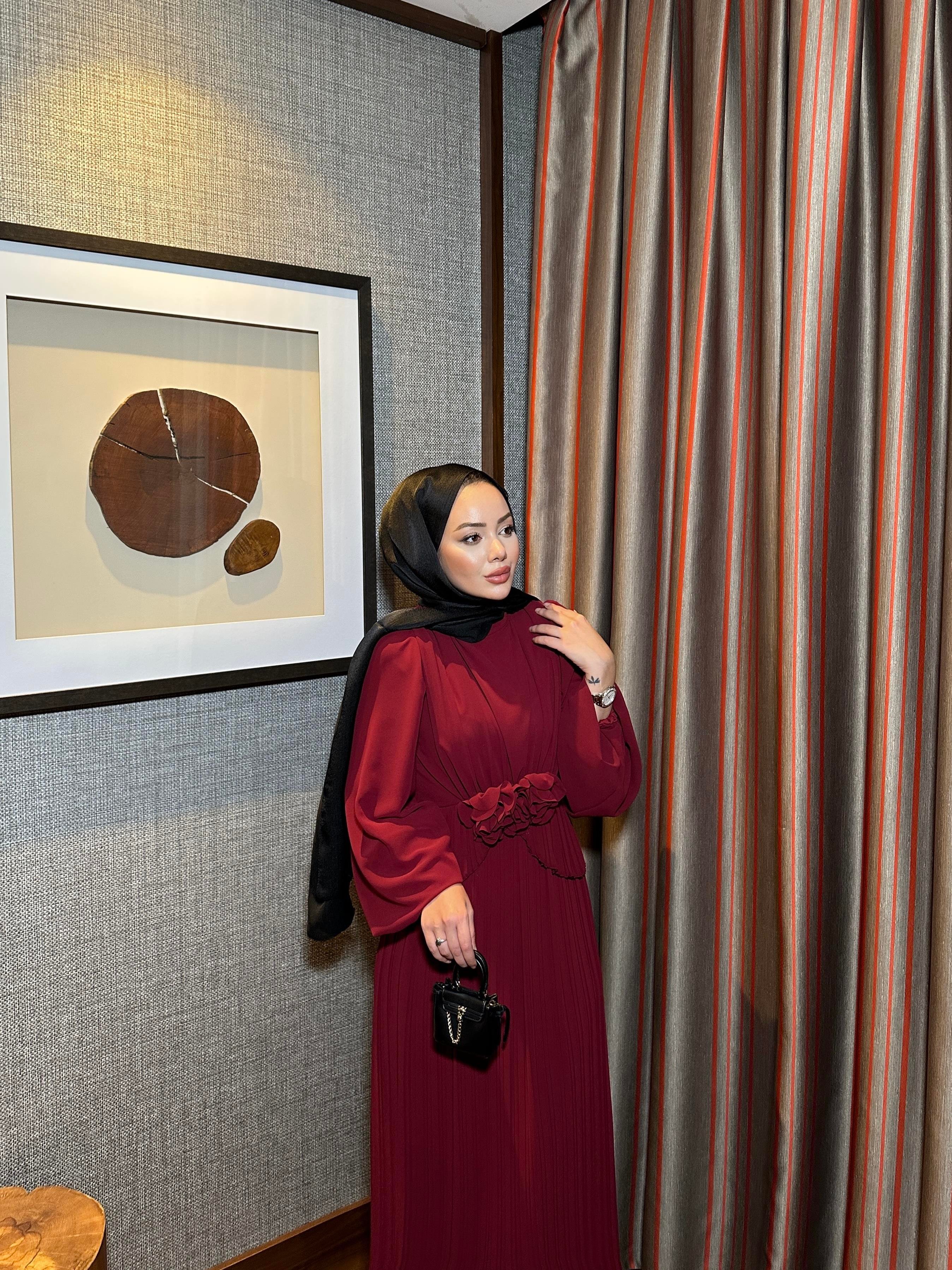 Victoria Elbise Bordo