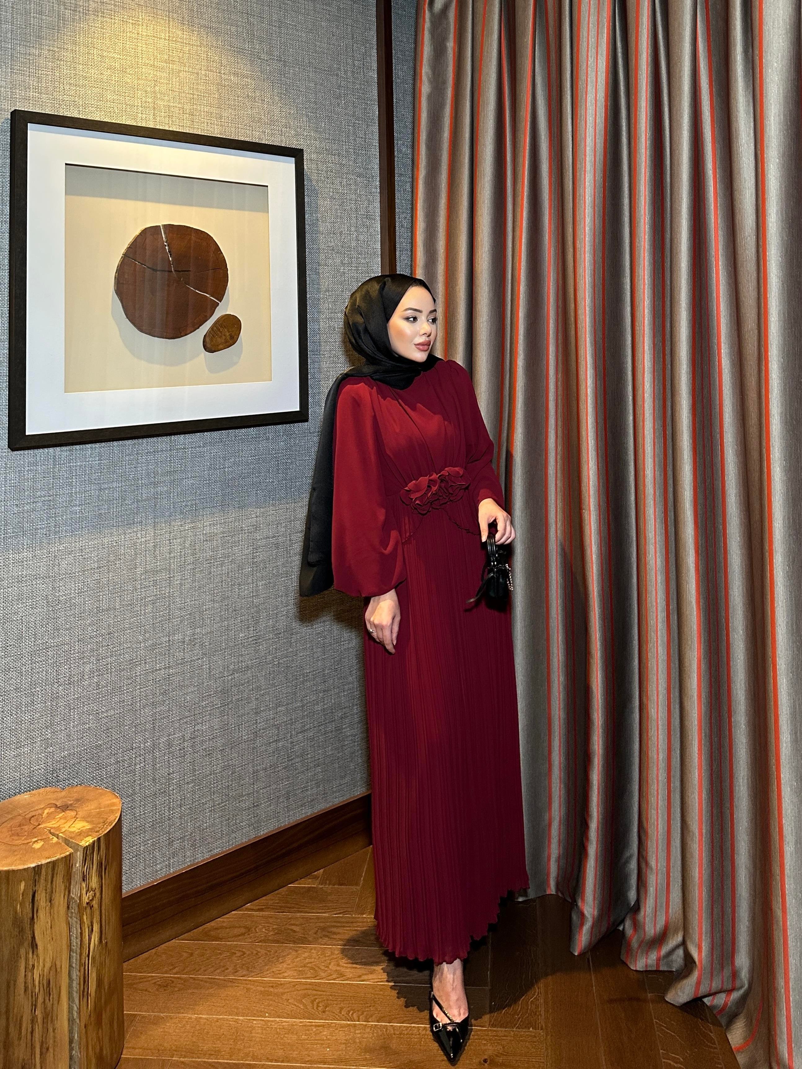 Victoria Elbise Bordo