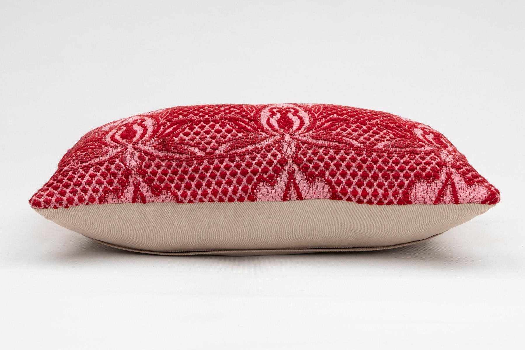 12x20 inches (30x50 cm) Kilim Pillow | KILIM WHOLESALE - Vintage Handmade Pillows - Vintage Handmade Kilim Rugs - It is 100% wool. Artistic and historical rugs. Old handwoven rugs. - Online hand woven rugs and kilim cushions sales. Shipping to a