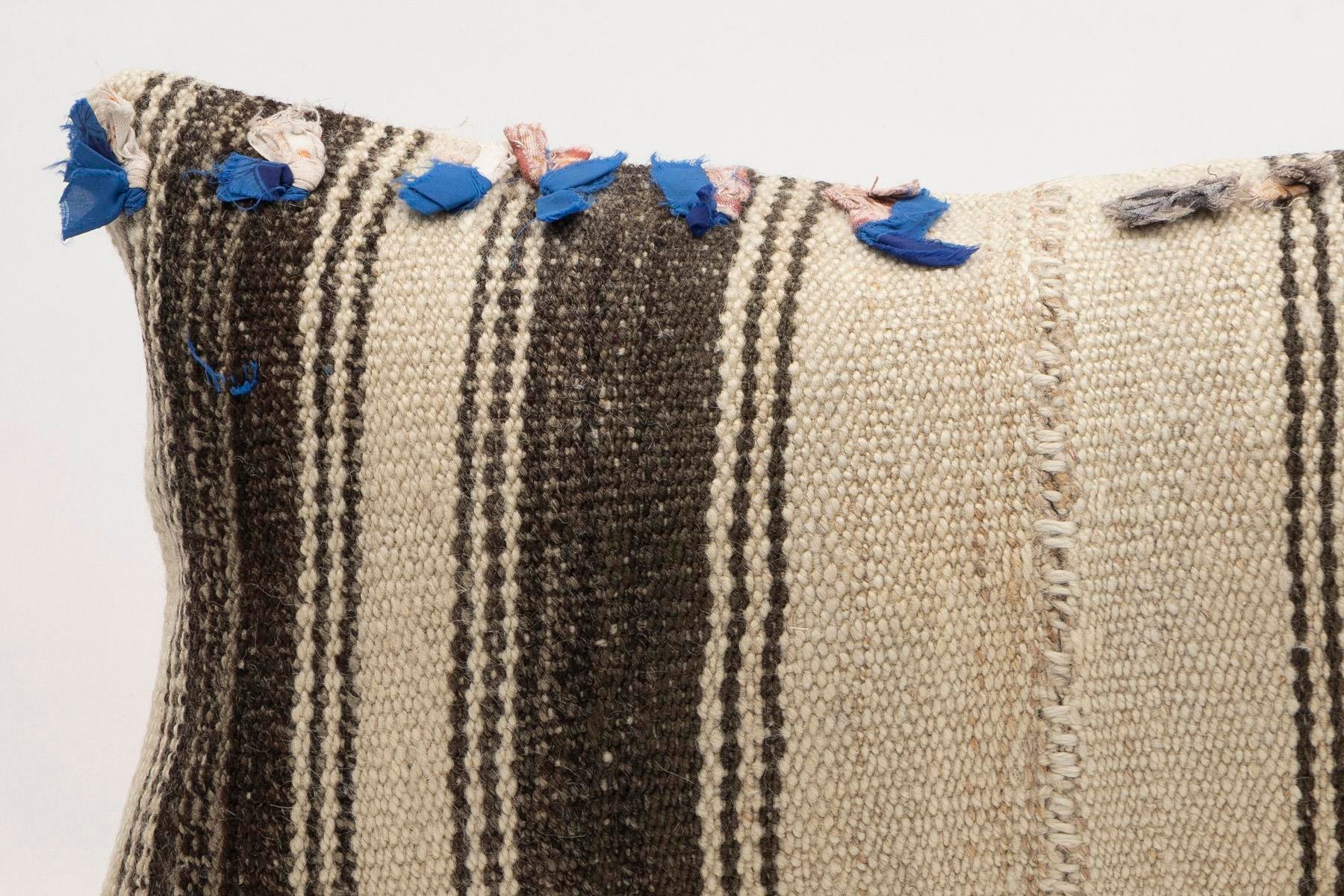 12x20 inches (30x50 cm) Kilim Pillow | KILIM WHOLESALE - Vintage Handmade Pillows - Vintage Handmade Kilim Rugs - It is 100% wool. Artistic and historical rugs. Old handwoven rugs. - Online hand woven rugs and kilim cushions sales. Shipping to a