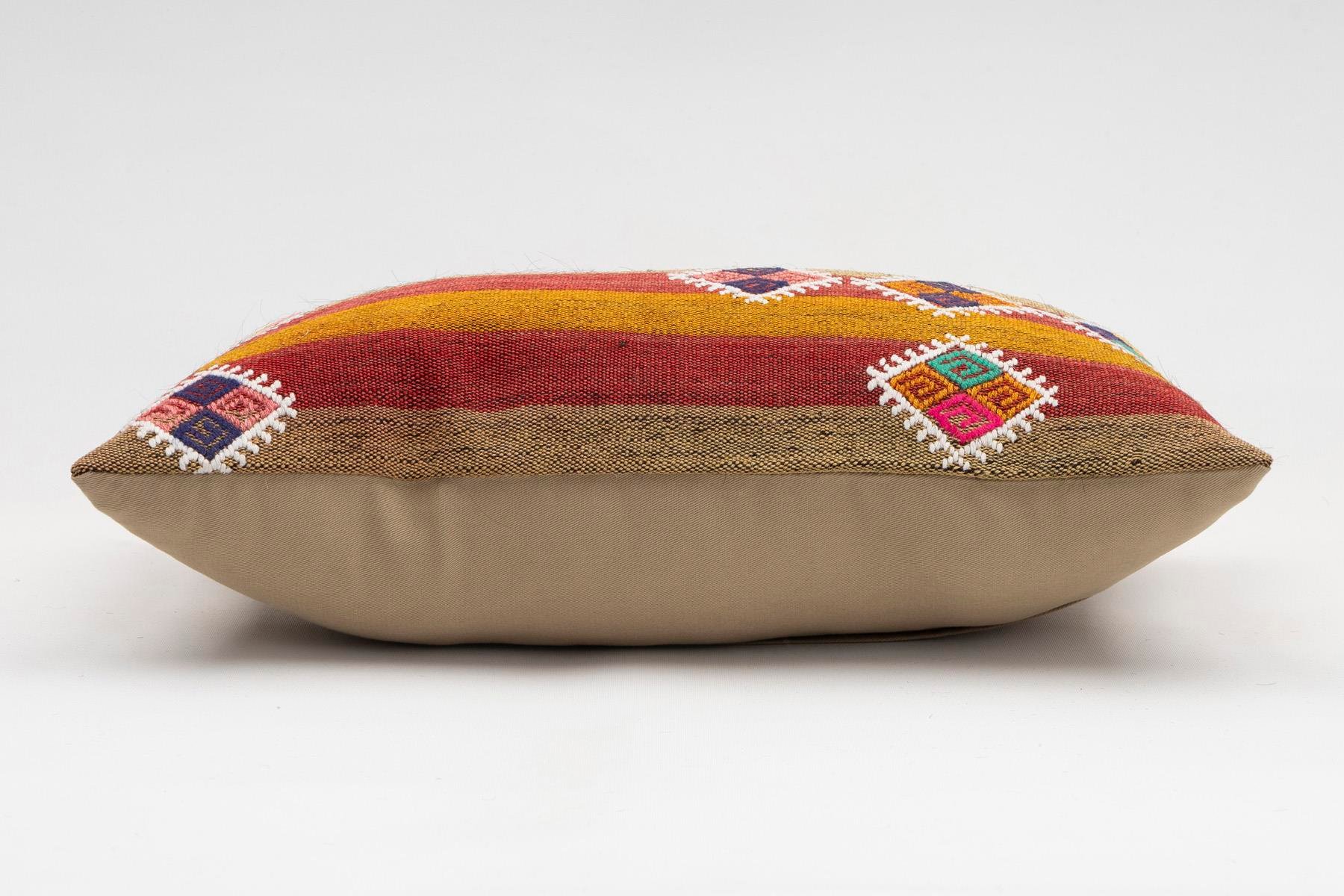 12x20 inches (30x50 cm) Kilim Pillow | KILIM WHOLESALE - Vintage Handmade Pillows - Vintage Handmade Kilim Rugs - It is 100% wool. Artistic and historical rugs. Old handwoven rugs. - Online hand woven rugs and kilim cushions sales. Shipping to a