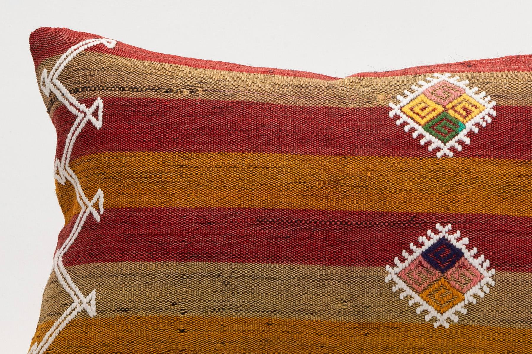 12x20 inches (30x50 cm) Kilim Pillow | KILIM WHOLESALE - Vintage Handmade Pillows - Vintage Handmade Kilim Rugs - It is 100% wool. Artistic and historical rugs. Old handwoven rugs. - Online hand woven rugs and kilim cushions sales. Shipping to a