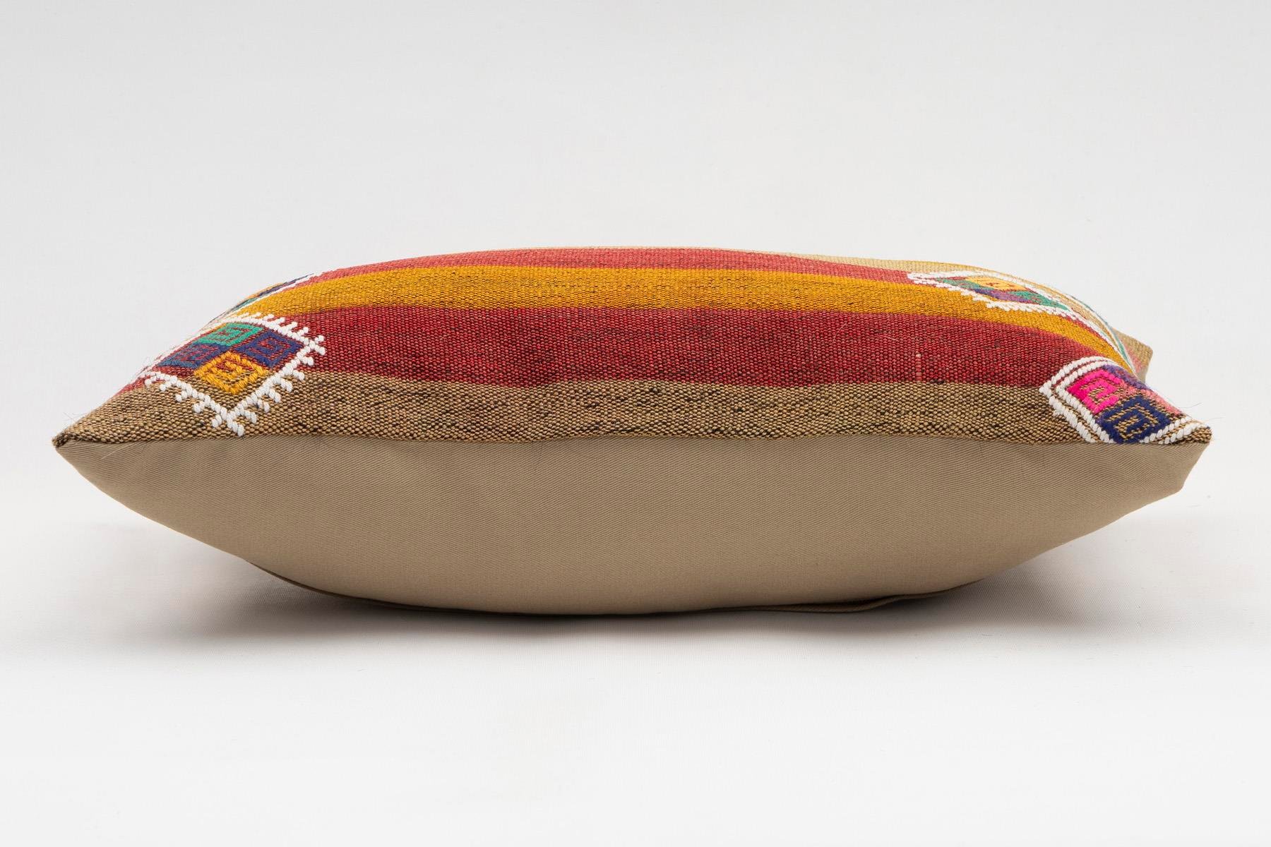 12x20 inches (30x50 cm) Kilim Pillow | KILIM WHOLESALE - Vintage Handmade Pillows - Vintage Handmade Kilim Rugs - It is 100% wool. Artistic and historical rugs. Old handwoven rugs. - Online hand woven rugs and kilim cushions sales. Shipping to a