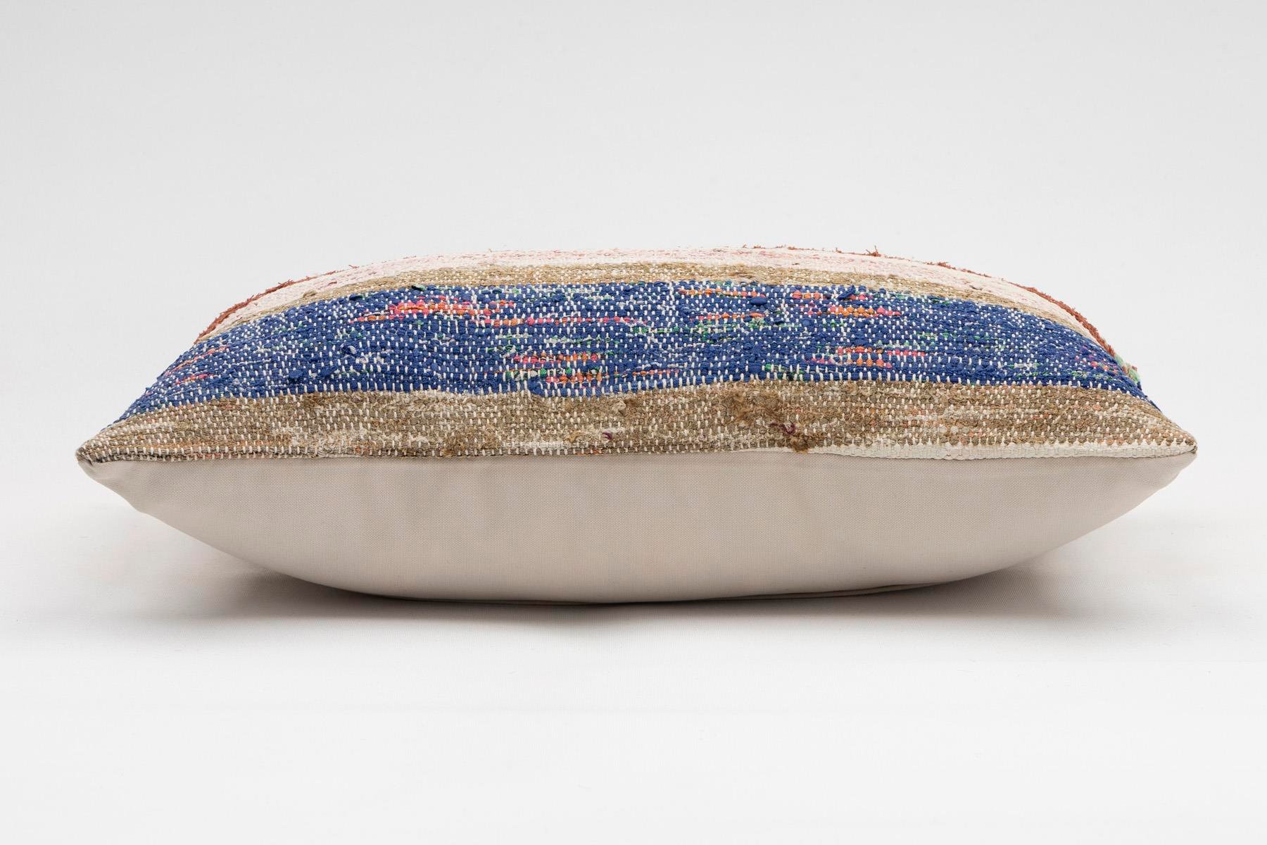 12x20 inches (30x50 cm) Kilim Pillow | KILIM WHOLESALE - Vintage Handmade Pillows - Vintage Handmade Kilim Rugs - It is 100% wool. Artistic and historical rugs. Old handwoven rugs. - Online hand woven rugs and kilim cushions sales. Shipping to a