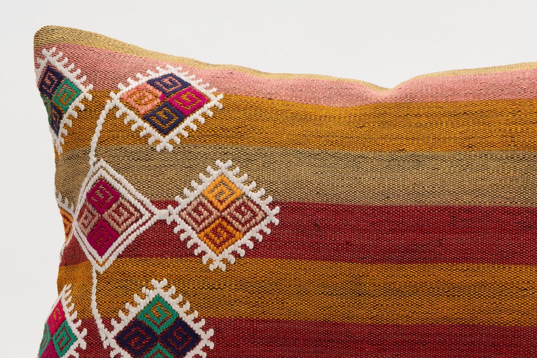 12x20 inches (30x50 cm) Kilim Pillow | KILIM WHOLESALE - Vintage Handmade Pillows - Vintage Handmade Kilim Rugs - It is 100% wool. Artistic and historical rugs. Old handwoven rugs. - Online hand woven rugs and kilim cushions sales. Shipping to a