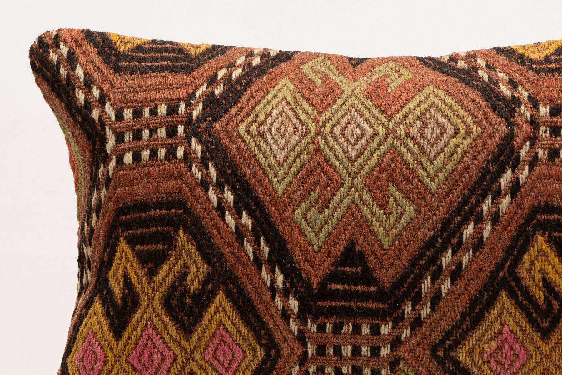 12x20 inches (30x50 cm) Kilim Pillow | KILIM WHOLESALE - Vintage Handmade Pillows - Vintage Handmade Kilim Rugs - It is 100% wool. Artistic and historical rugs. Old handwoven rugs. - Online hand woven rugs and kilim cushions sales. Shipping to a