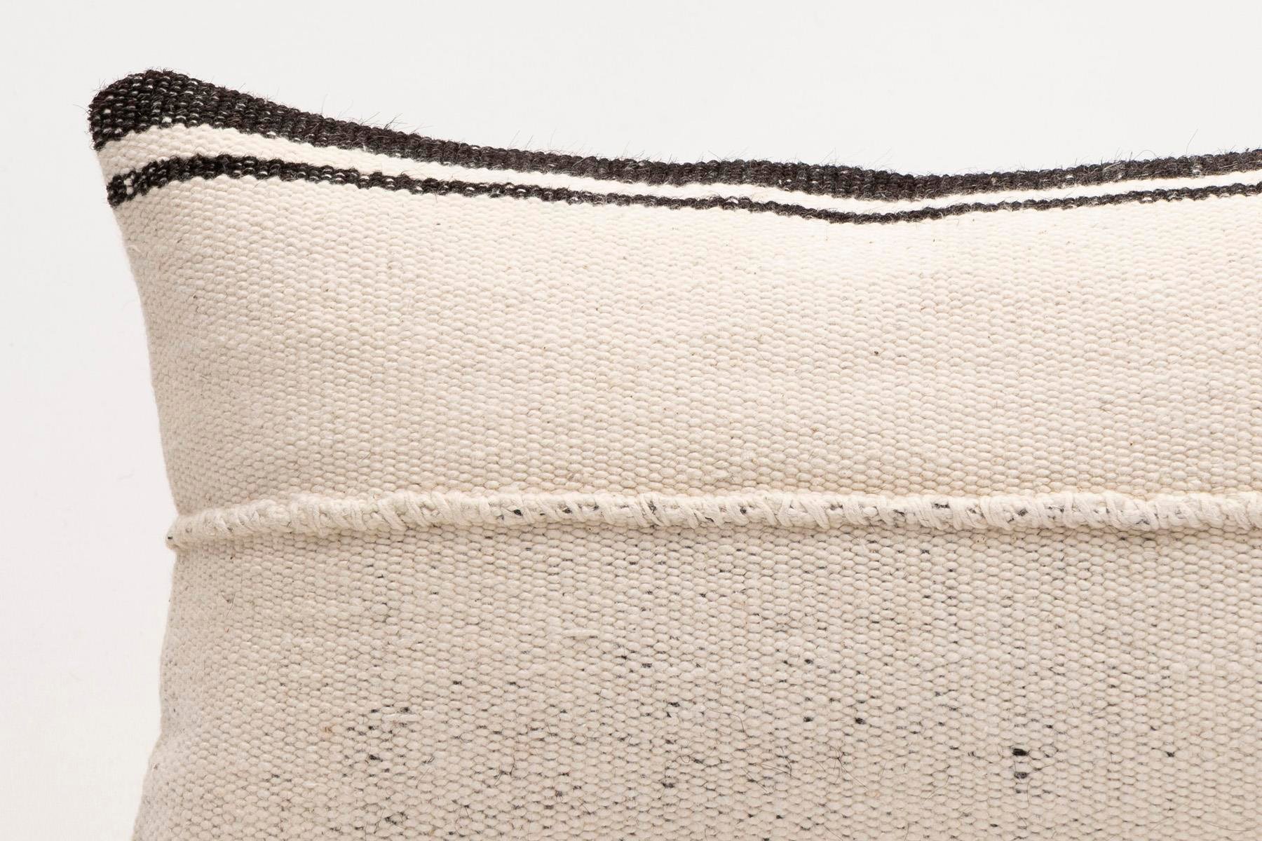 12x20 inches (30x50 cm) Kilim Pillow | KILIM WHOLESALE - Vintage Handmade Pillows - Vintage Handmade Kilim Rugs - It is 100% wool. Artistic and historical rugs. Old handwoven rugs. - Online hand woven rugs and kilim cushions sales. Shipping to a