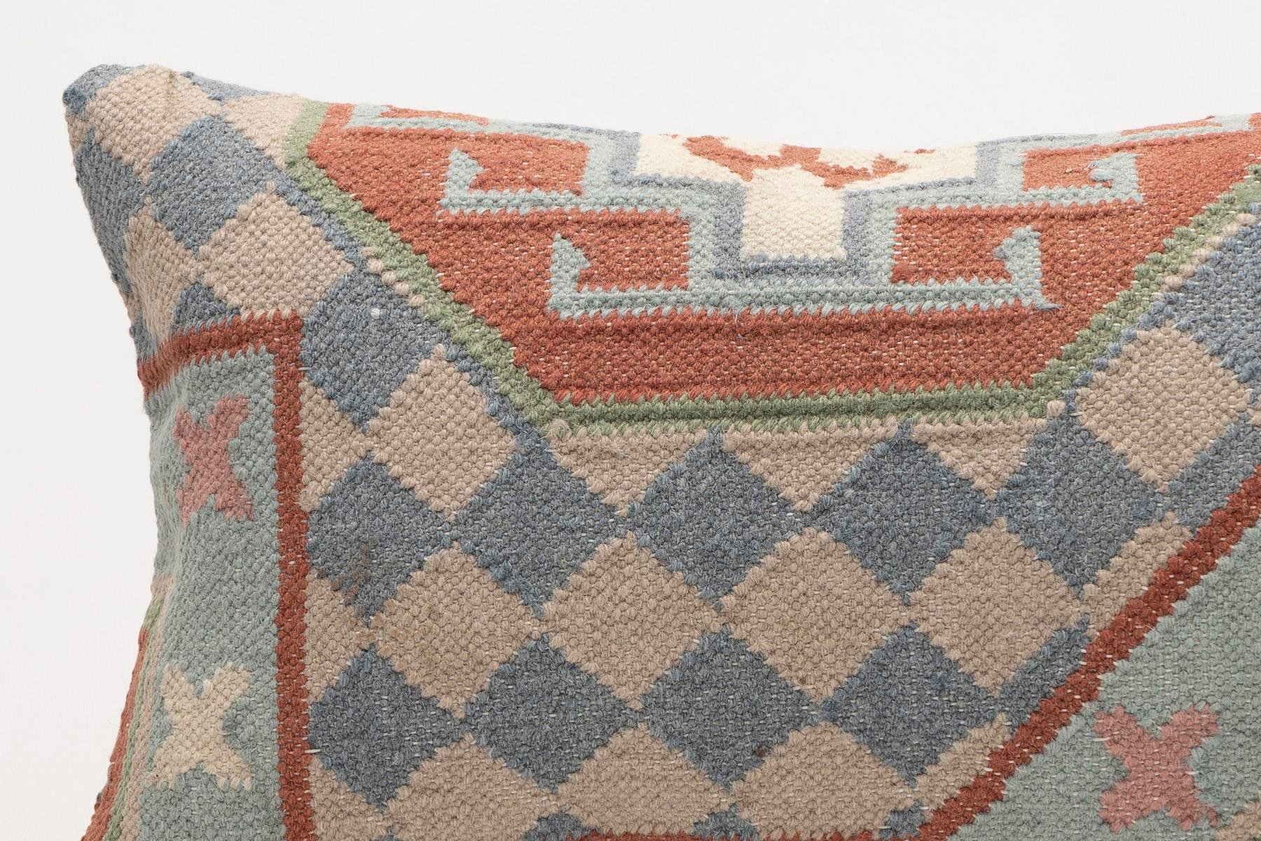 12x20 inches (30x50 cm) Kilim Pillow | KILIM WHOLESALE - Vintage Handmade Pillows - Vintage Handmade Kilim Rugs - It is 100% wool. Artistic and historical rugs. Old handwoven rugs. - Online hand woven rugs and kilim cushions sales. Shipping to a