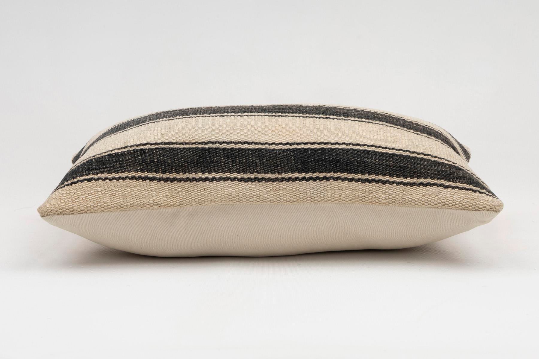 12x20 inches (30x50 cm) Kilim Pillow | KILIM WHOLESALE - Vintage Handmade Pillows - Vintage Handmade Kilim Rugs - It is 100% wool. Artistic and historical rugs. Old handwoven rugs. - Online hand woven rugs and kilim cushions sales. Shipping to a