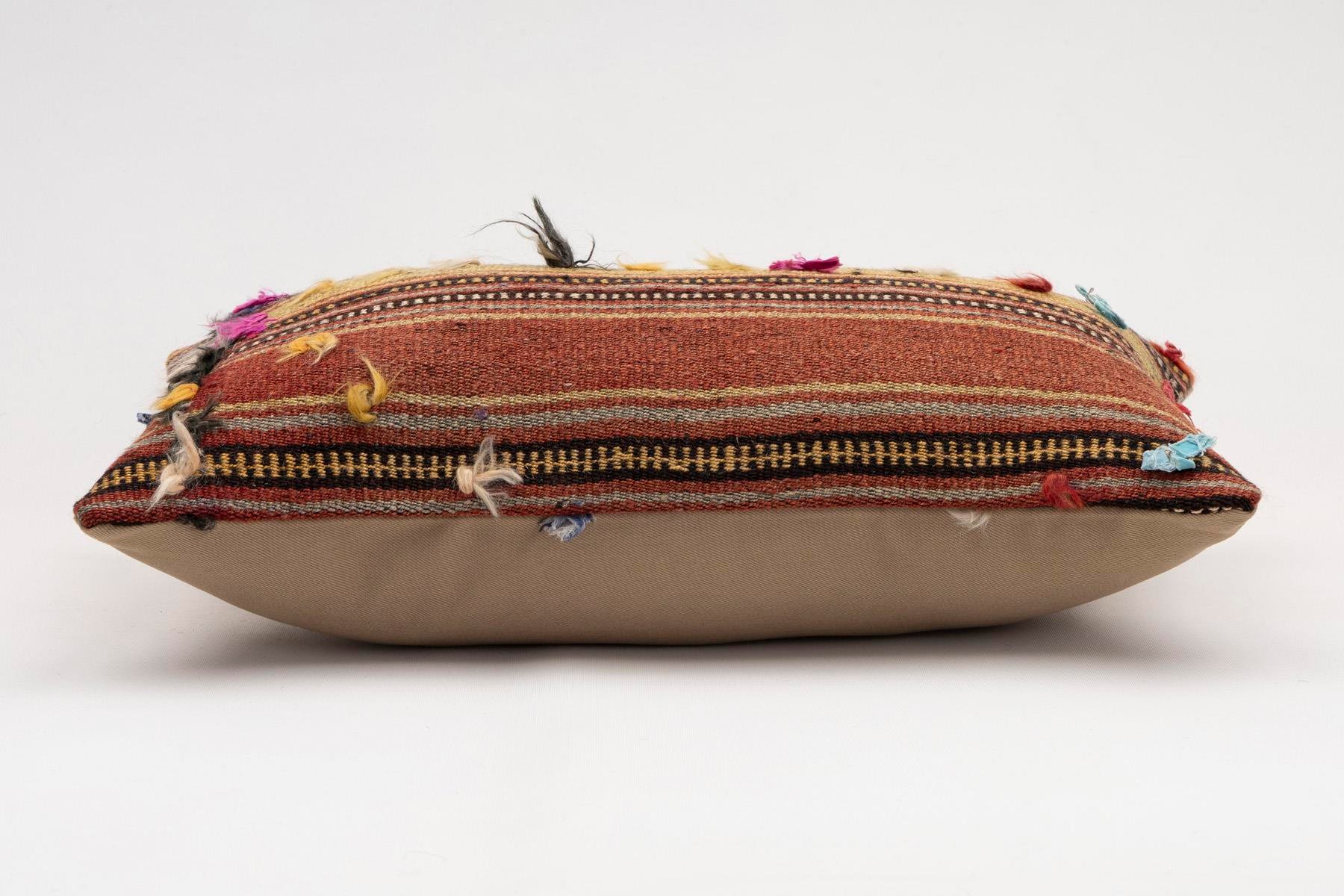 12x20 inches (30x50 cm) Kilim Pillow | KILIM WHOLESALE - Vintage Handmade Pillows - Vintage Handmade Kilim Rugs - It is 100% wool. Artistic and historical rugs. Old handwoven rugs. - Online hand woven rugs and kilim cushions sales. Shipping to a