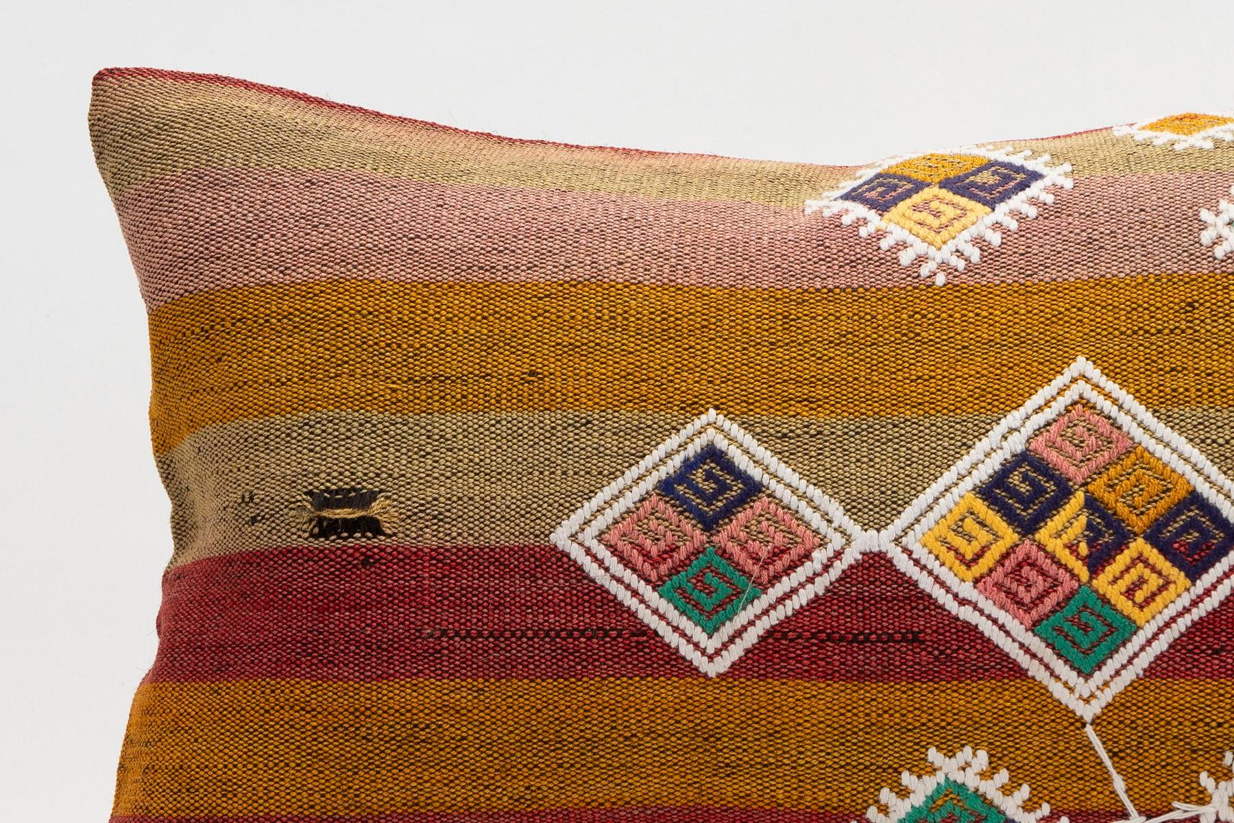 12x20 inches (30x50 cm) Kilim Pillow | KILIM WHOLESALE - Vintage Handmade Pillows - Vintage Handmade Kilim Rugs - It is 100% wool. Artistic and historical rugs. Old handwoven rugs. - Online hand woven rugs and kilim cushions sales. Shipping to a