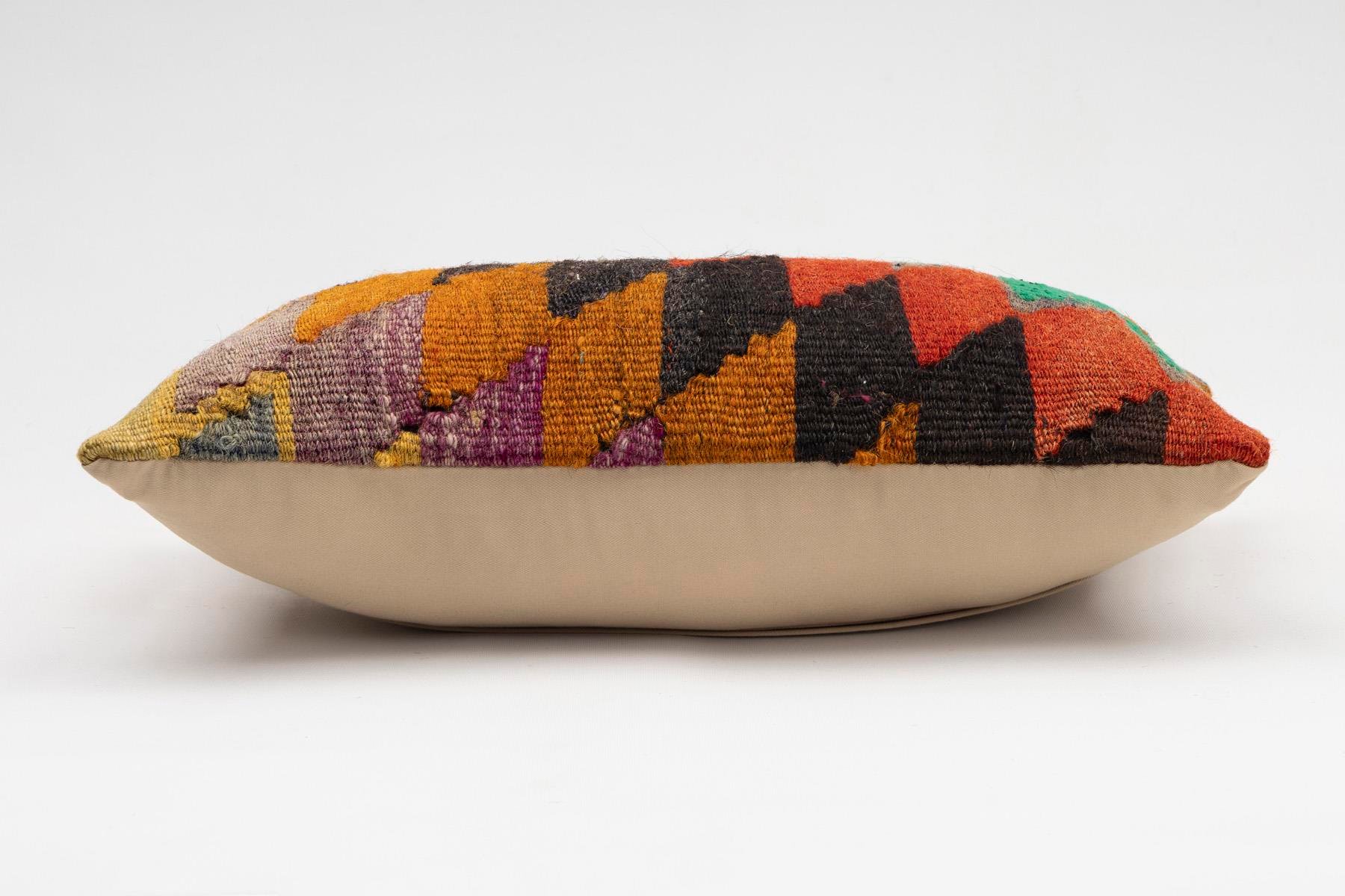 12x20 inches (30x50 cm) Kilim Pillow | KILIM WHOLESALE - Vintage Handmade Pillows - Vintage Handmade Kilim Rugs - It is 100% wool. Artistic and historical rugs. Old handwoven rugs. - Online hand woven rugs and kilim cushions sales. Shipping to a