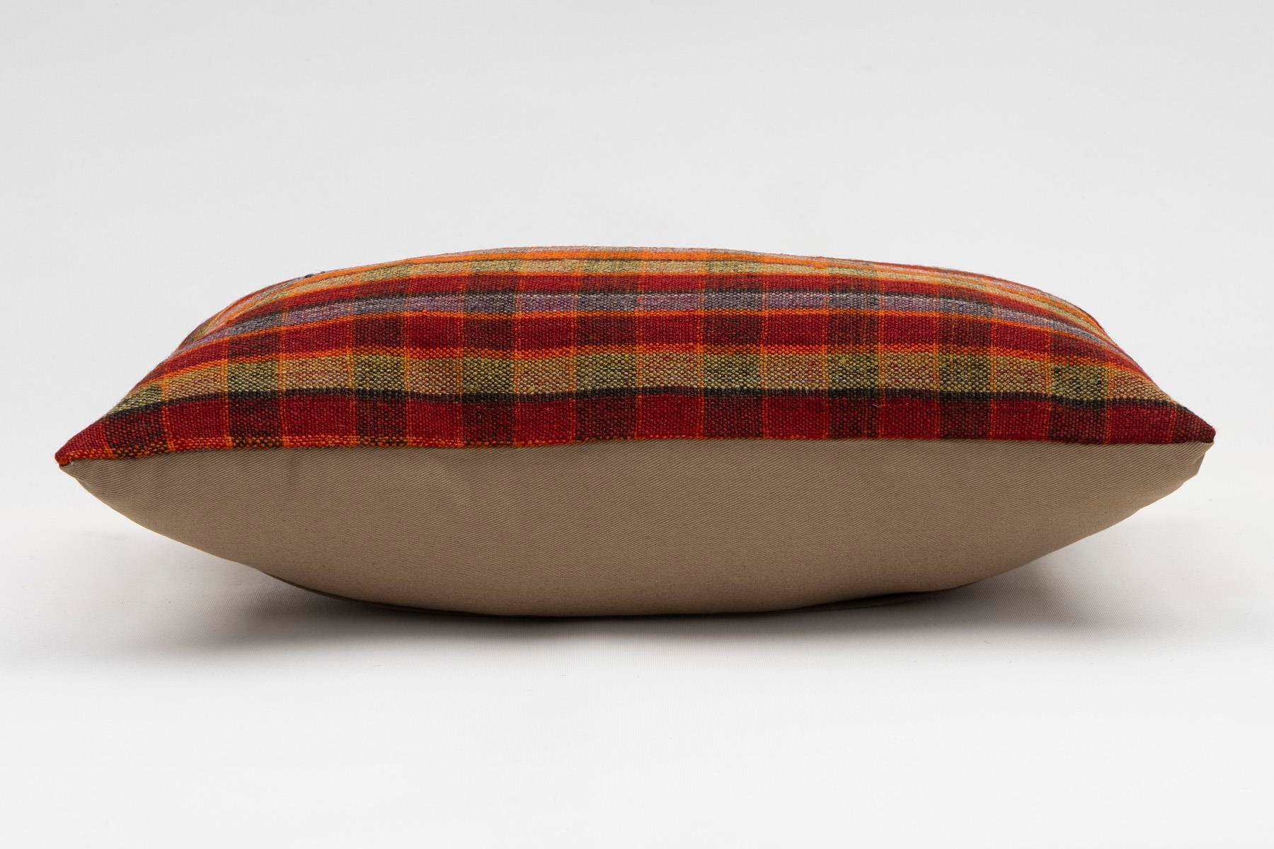 12x20 inches (30x50 cm) Kilim Pillow | KILIM WHOLESALE - Vintage Handmade Pillows - Vintage Handmade Kilim Rugs - It is 100% wool. Artistic and historical rugs. Old handwoven rugs. - Online hand woven rugs and kilim cushions sales. Shipping to a