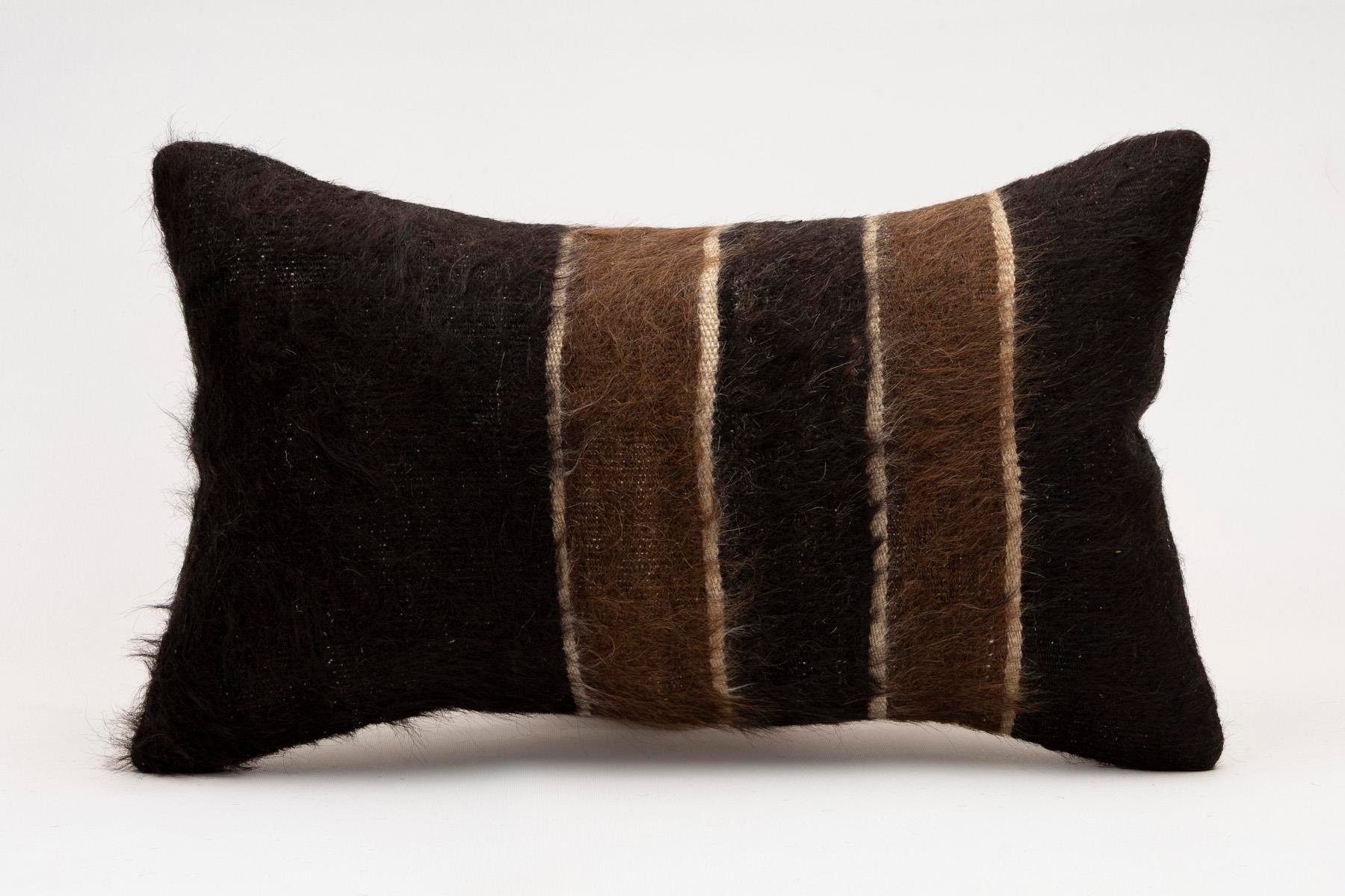 12x20 inches (30x50 cm) Kilim Pillow | KILIM WHOLESALE - Vintage Handmade Pillows - Vintage Handmade Kilim Rugs - It is 100% wool. Artistic and historical rugs. Old handwoven rugs. - Online hand woven rugs and kilim cushions sales. Shipping to a